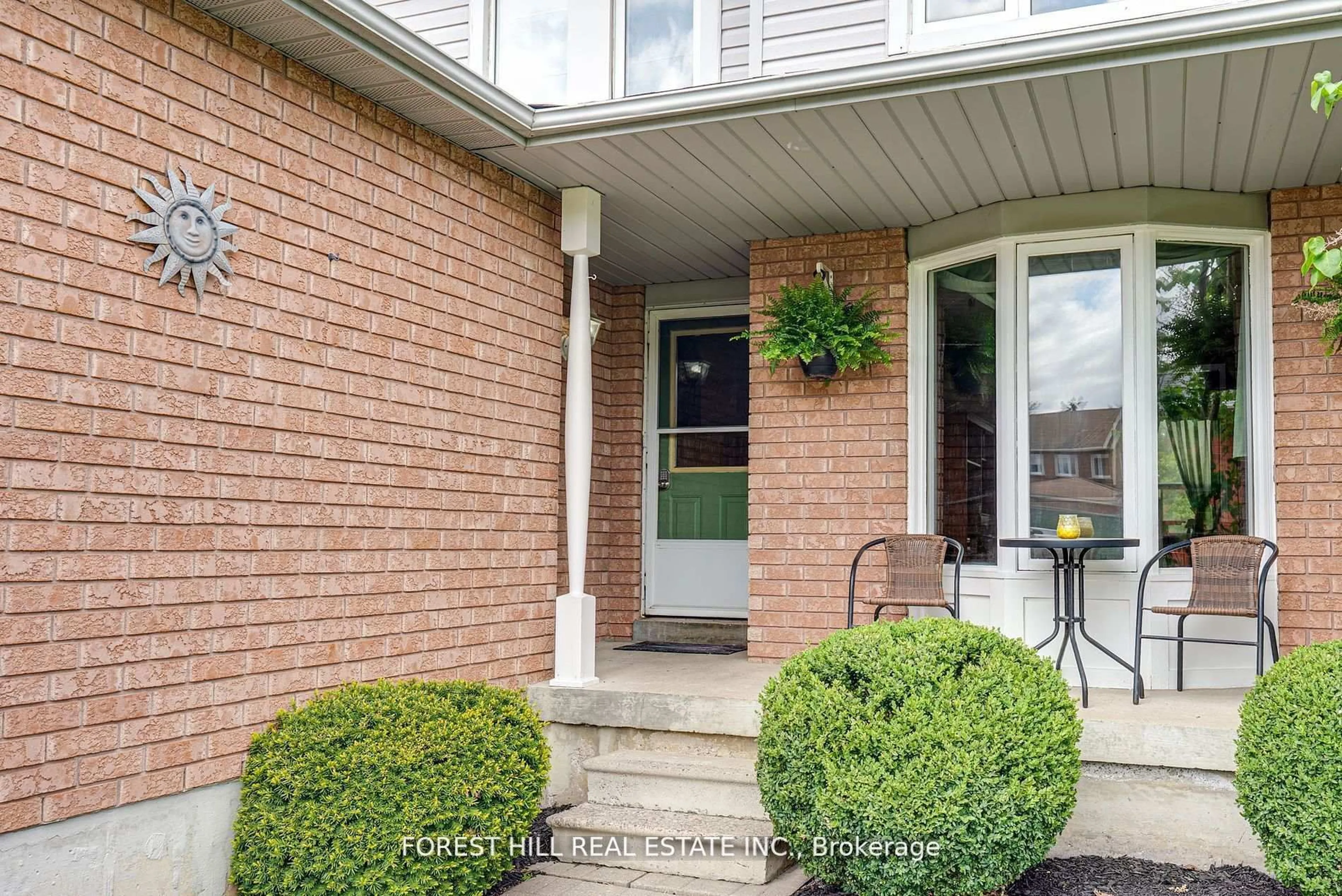 Home with brick exterior material, street for 44 Quance St, Barrie Ontario L4N 7M3