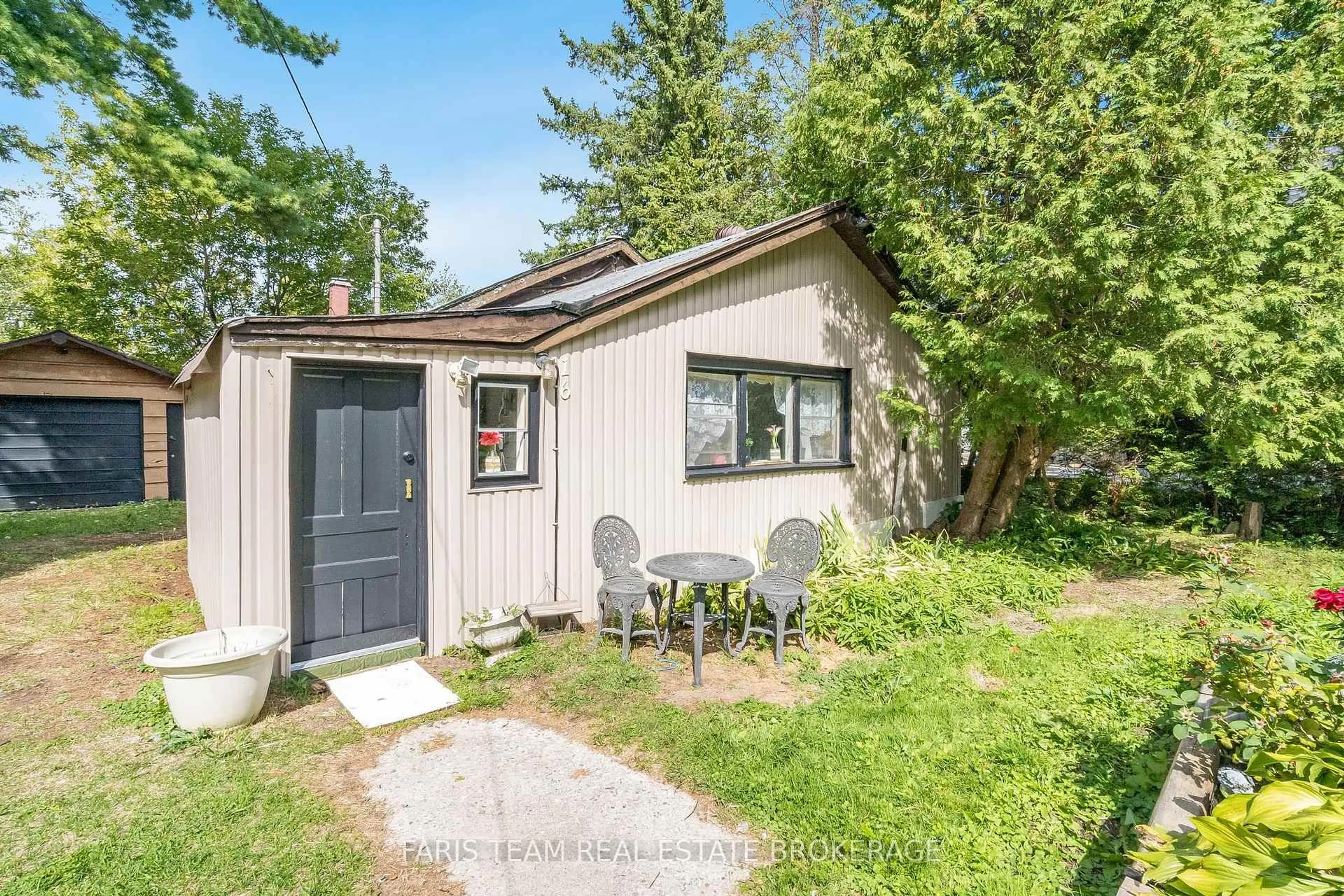 Shed for 16 Waterside Dr, Tay Ontario L0K 1R0