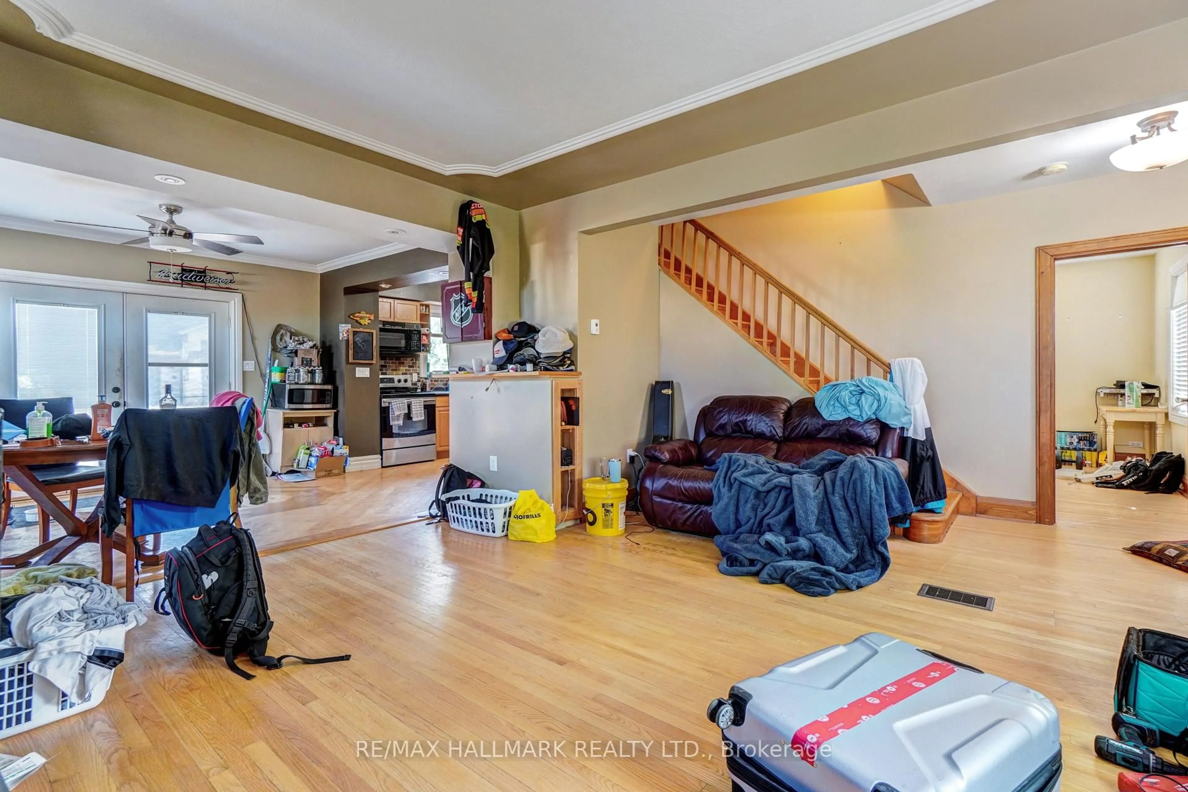 A pic of a room for 534 Big Bay Point Rd, Barrie Ontario L4N 3Z5