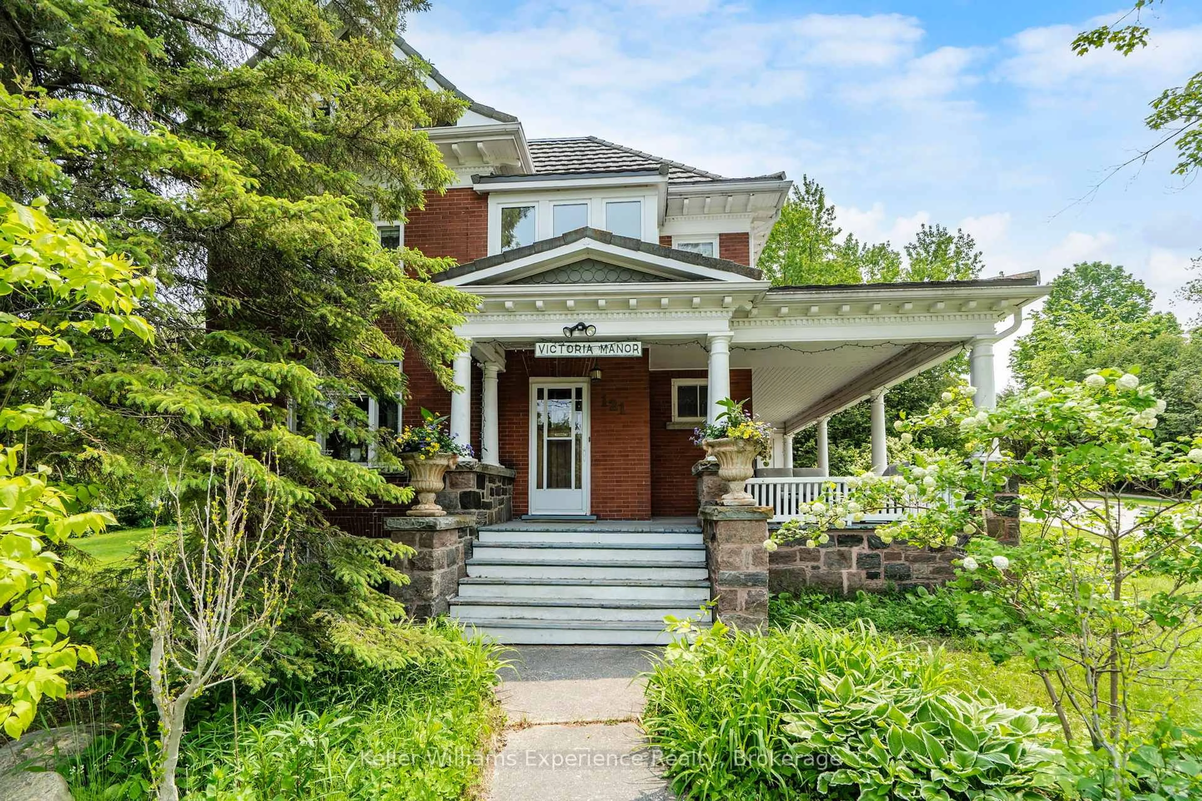 Home with brick exterior material, street for 117&121 Richard St, Tay Ontario L0K 2A0