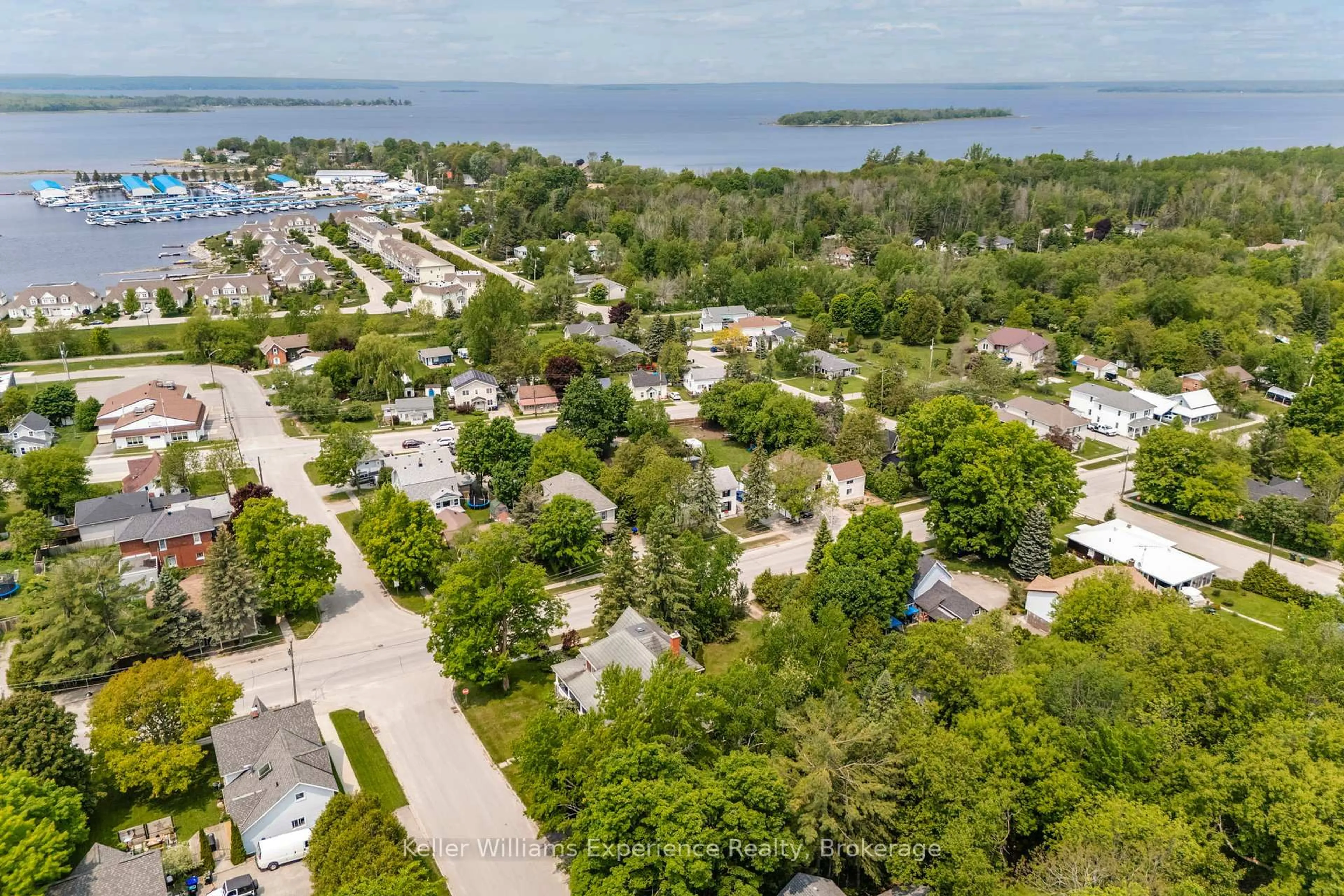 A pic from outside/outdoor area/front of a property/back of a property/a pic from drone, water/lake/river/ocean view for 117&121 Richard St, Tay Ontario L0K 2A0