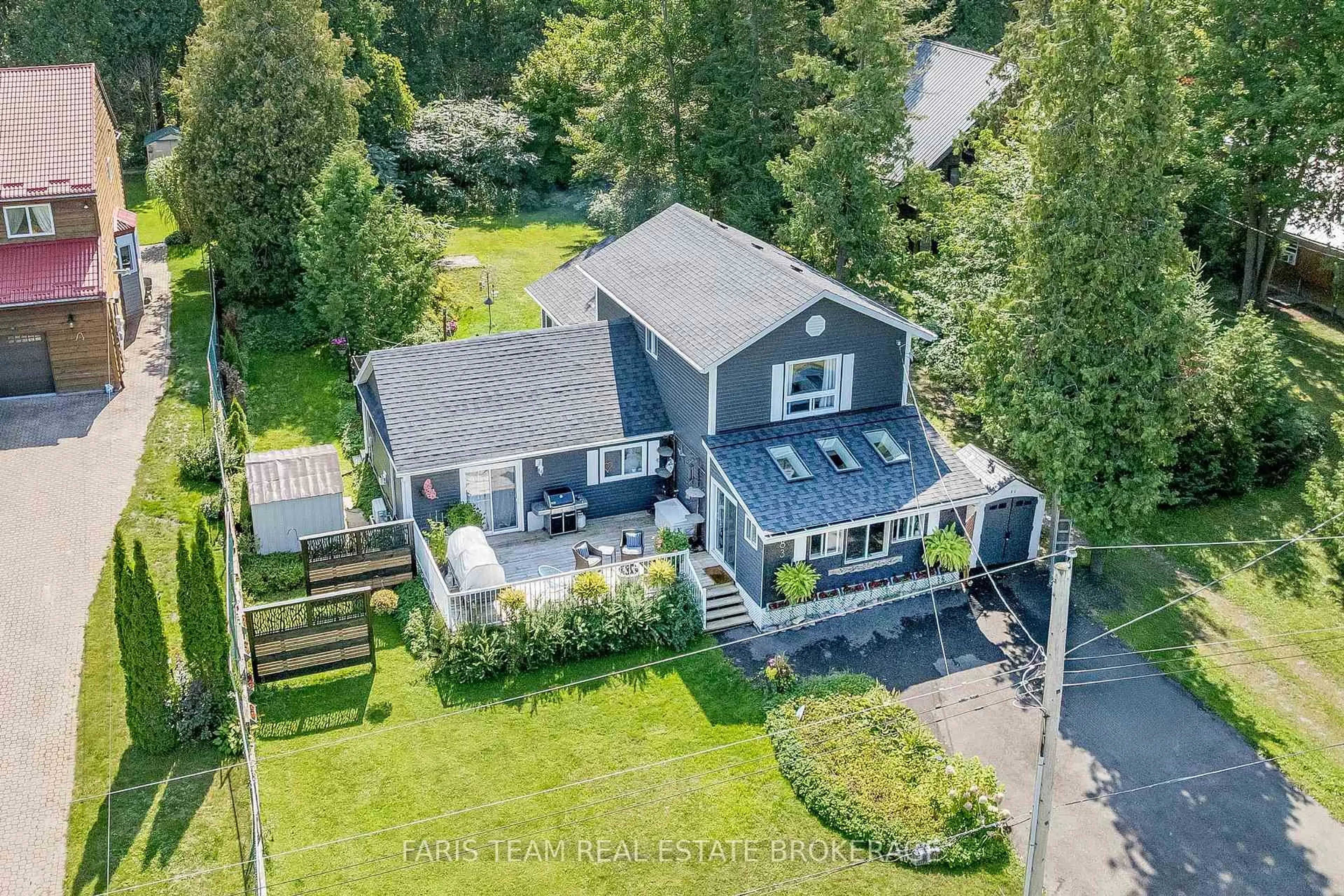 A pic from outside/outdoor area/front of a property/back of a property/a pic from drone, street for 83 King Rd, Tay Ontario L0K 2C0