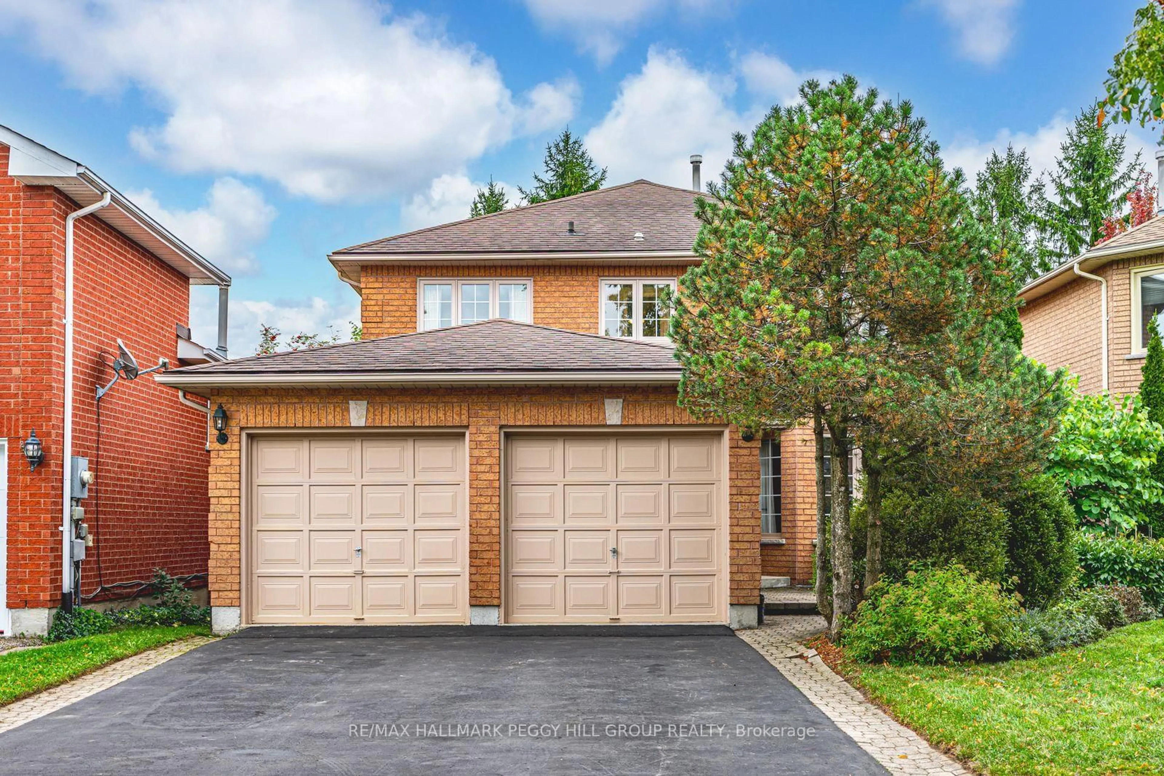 Home with brick exterior material, street for 47 Finlay Rd, Barrie Ontario L4N 7T7