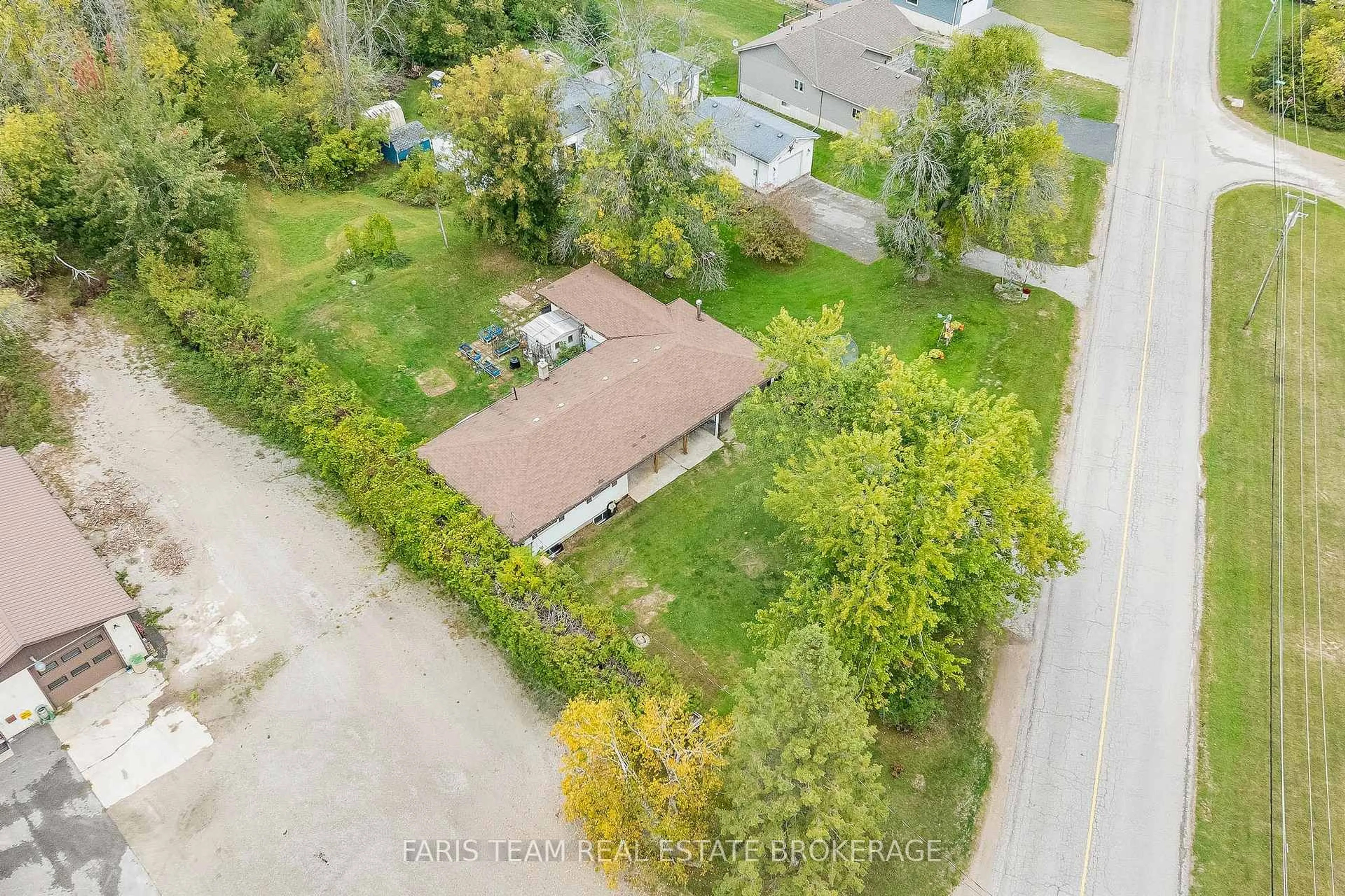 A pic from outside/outdoor area/front of a property/back of a property/a pic from drone, street for 4292 McRae Park Rd, Orillia Ontario L3V 0S2