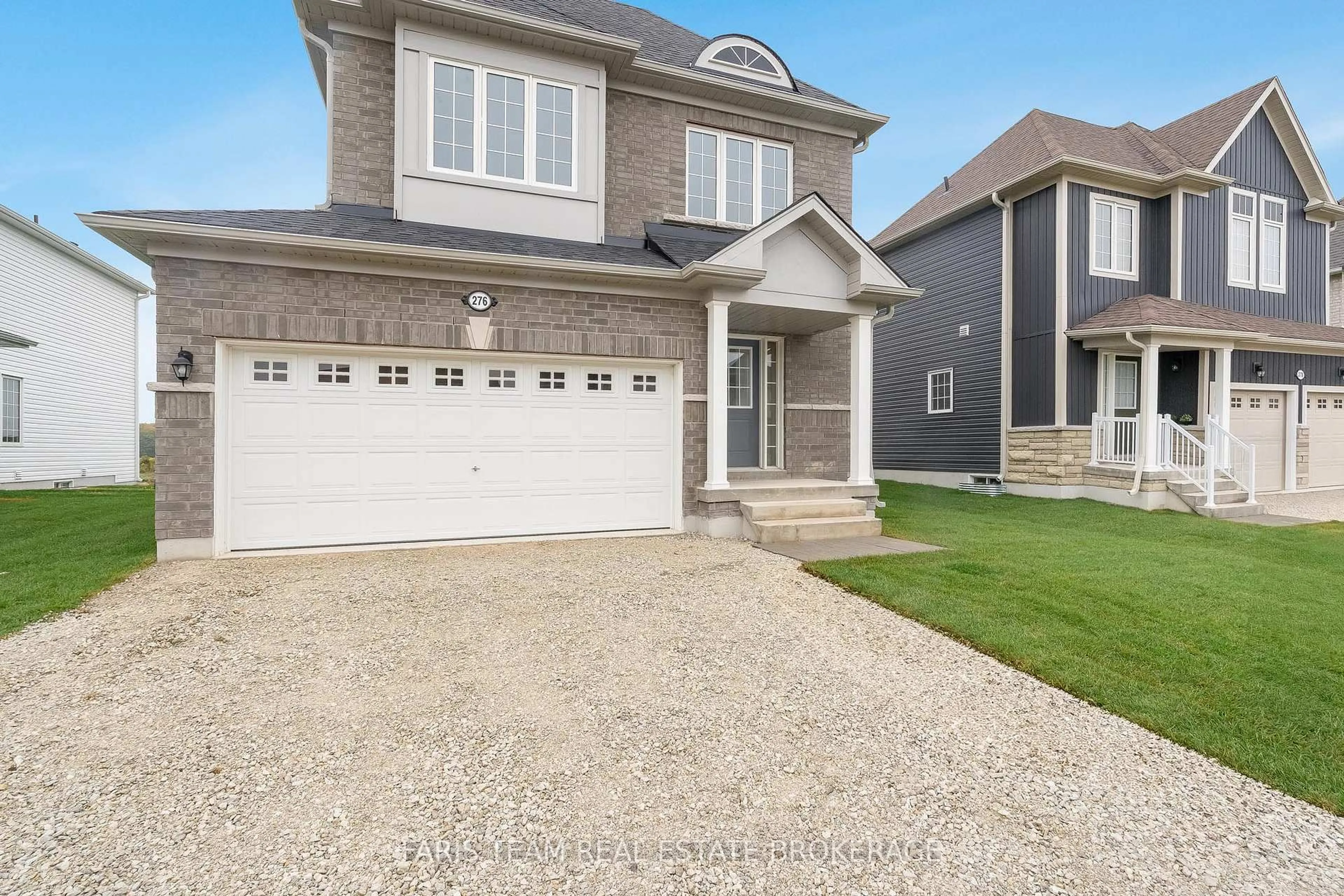 Home with vinyl exterior material, street for 276 Springfield Cres, Clearview Ontario L0M 1S0