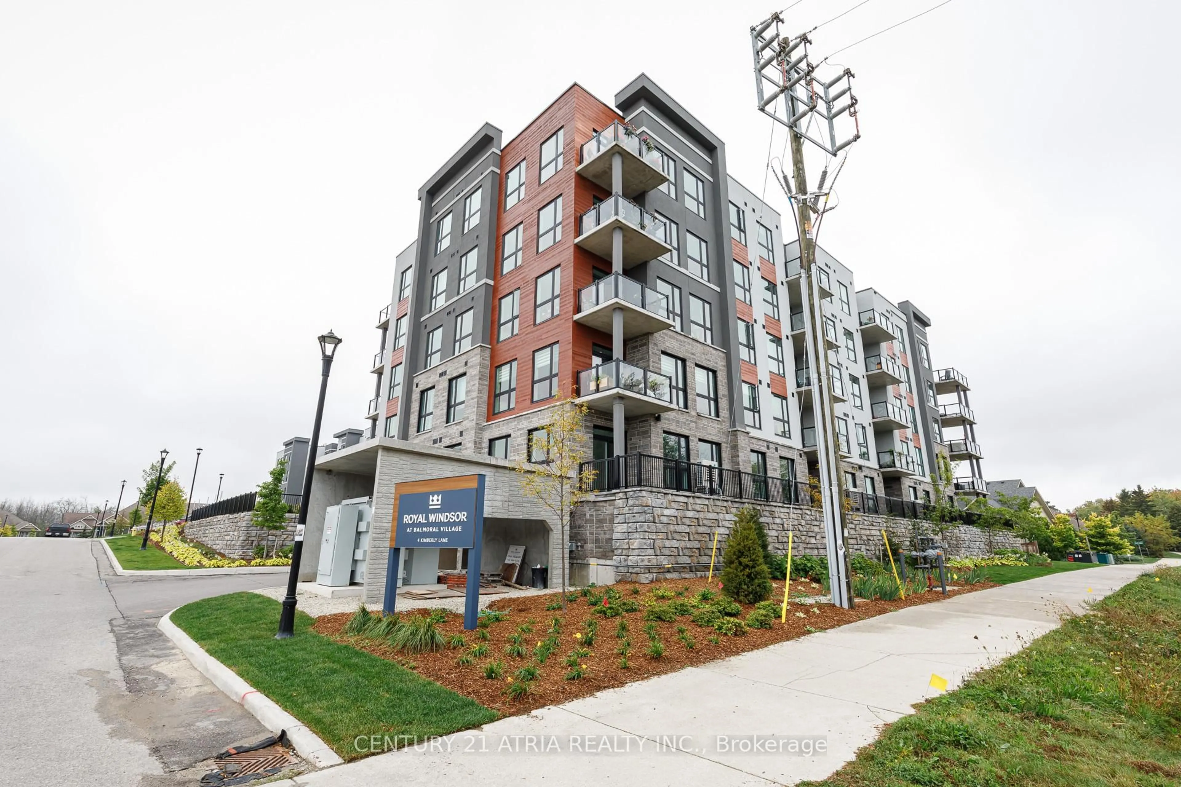 Unknown for 4 Kimberly Lane #124, Collingwood Ontario L9Y 5T6
