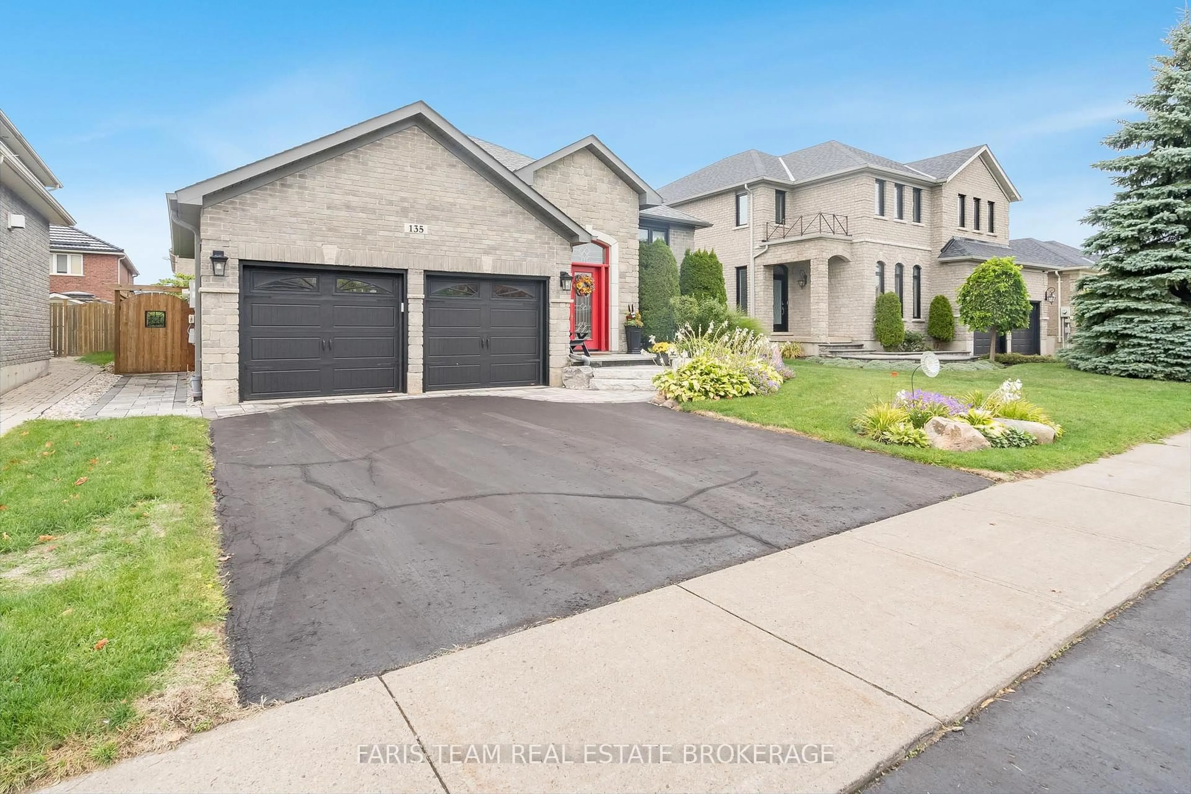 Home with brick exterior material, street for 135 Sandringham Dr, Barrie Ontario L4N 0Y9