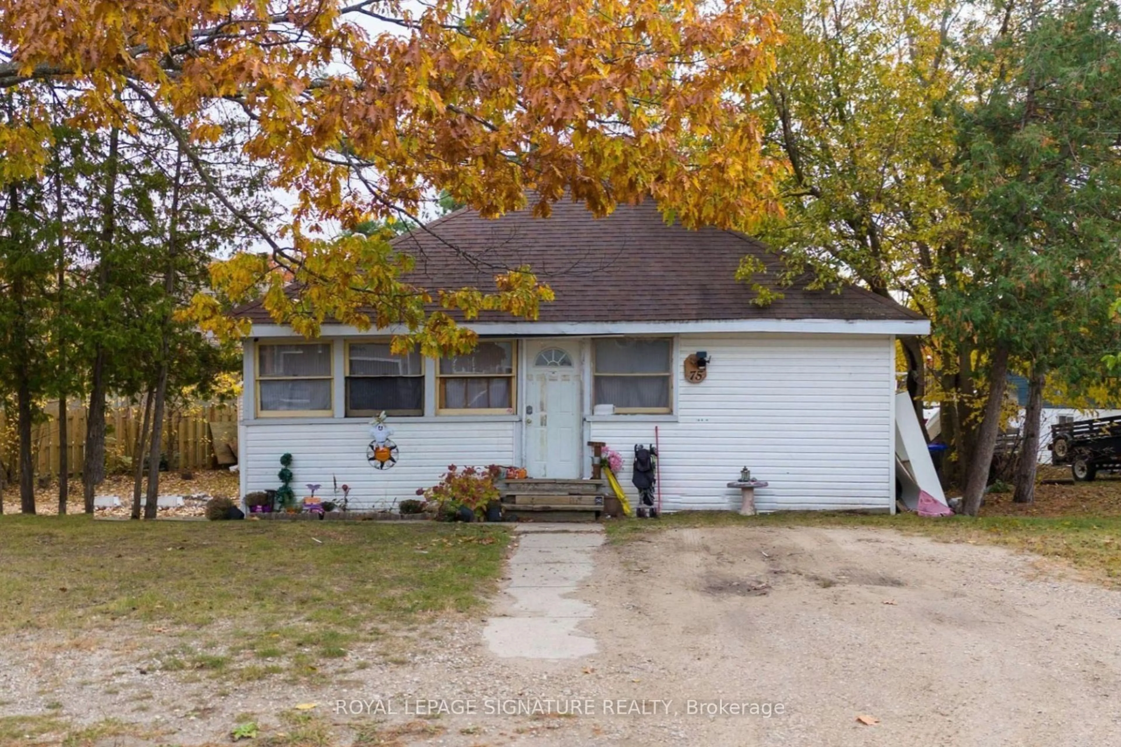 Unknown for 75 Old Mosley St, Wasaga Beach Ontario L9Z 2J5