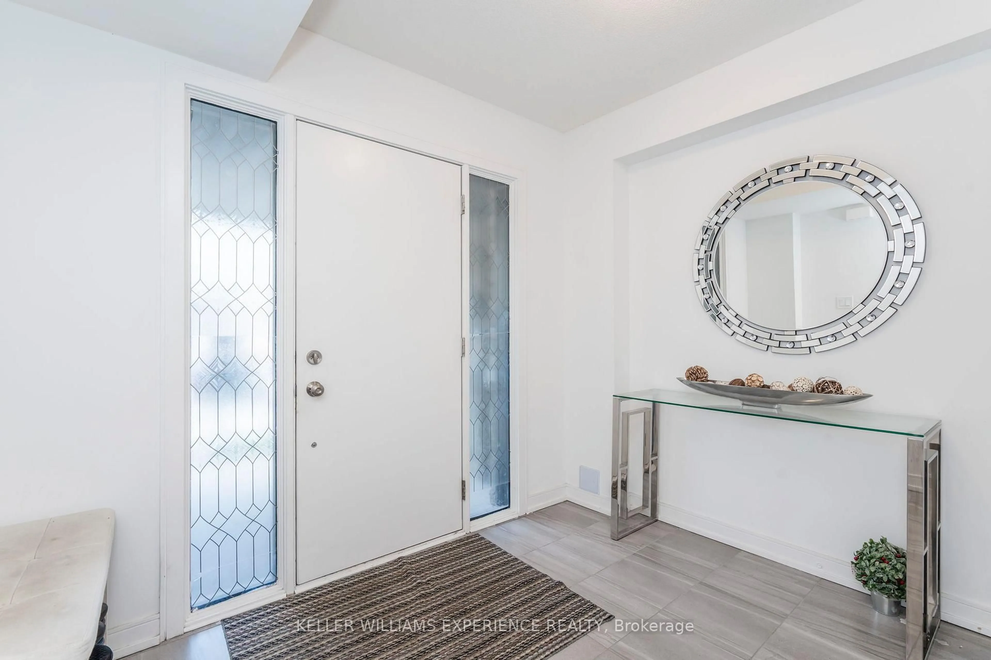 Indoor entryway for 115 Blue Forest Cres, Barrie Ontario L9J 0N7