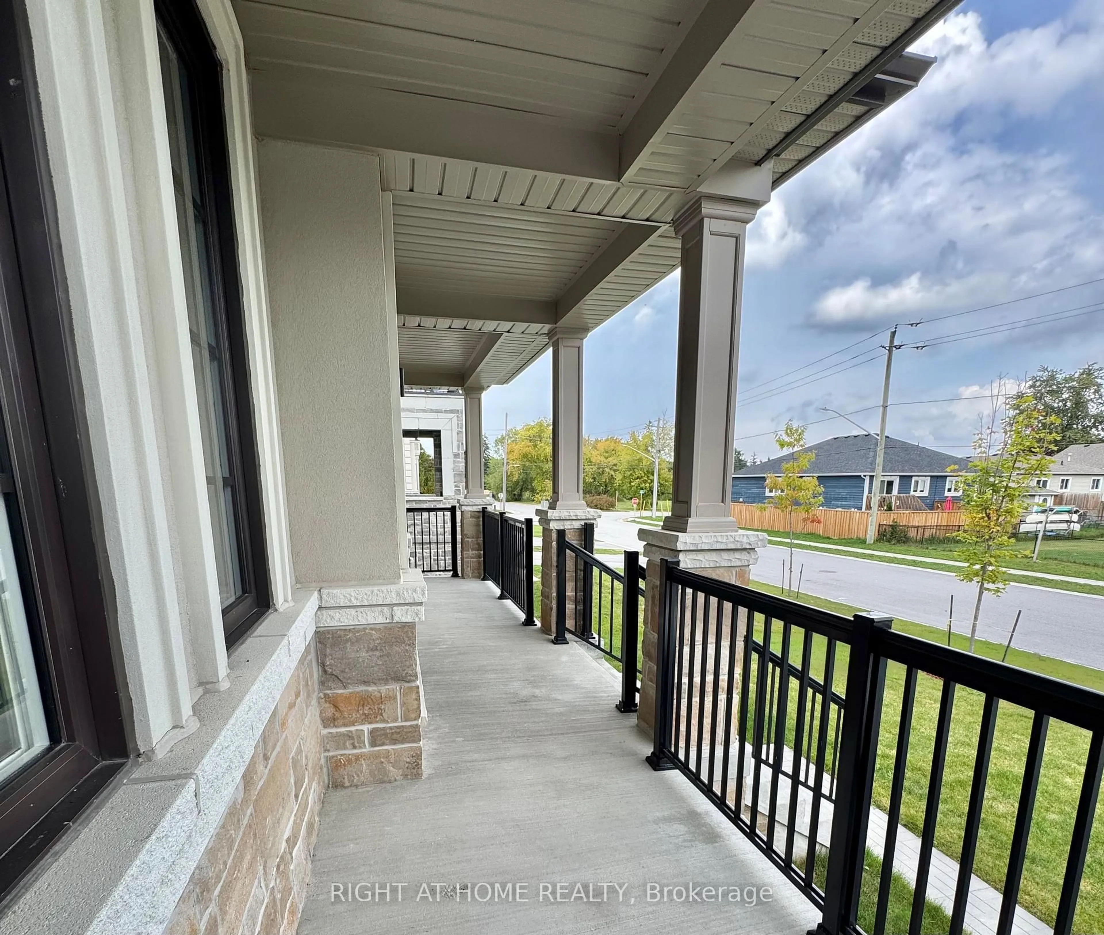 Unknown for 211 Sutherland St, Clearview Ontario L0M 1S0
