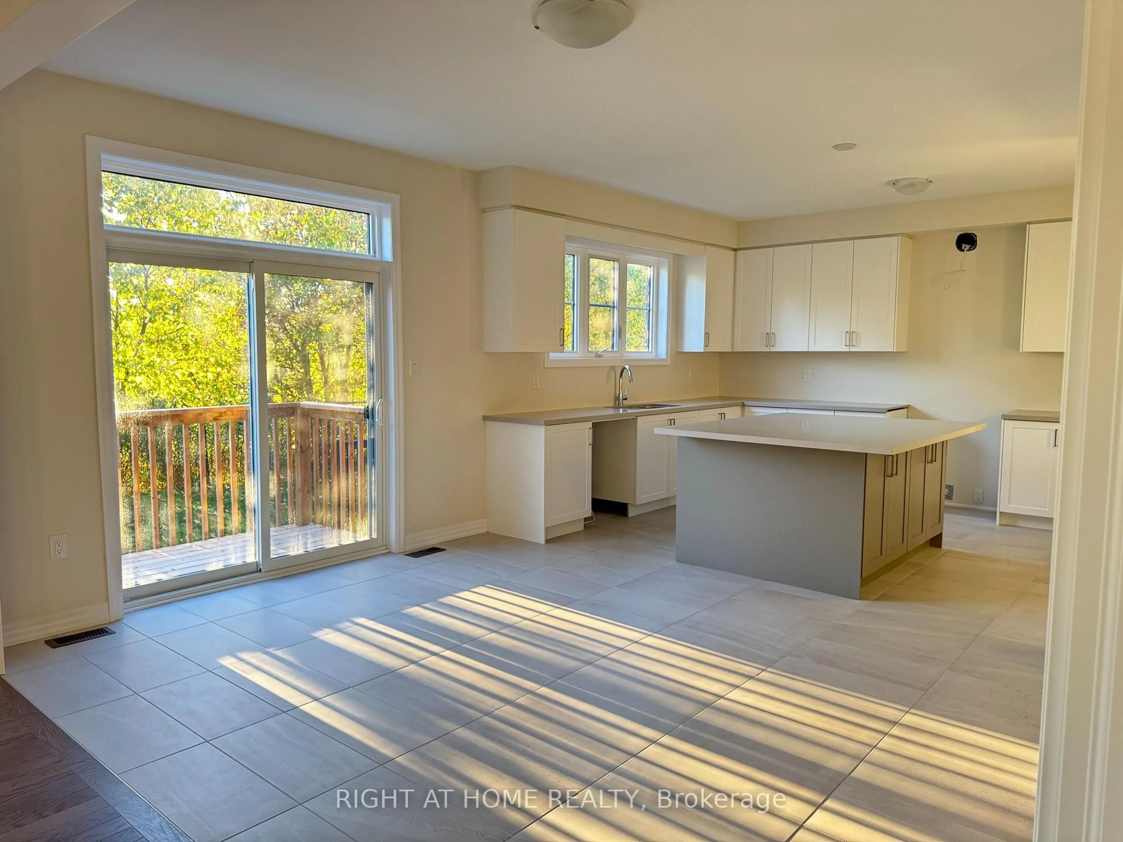 Open concept kitchen, unknown for 211 Sutherland St, Clearview Ontario L0M 1S0