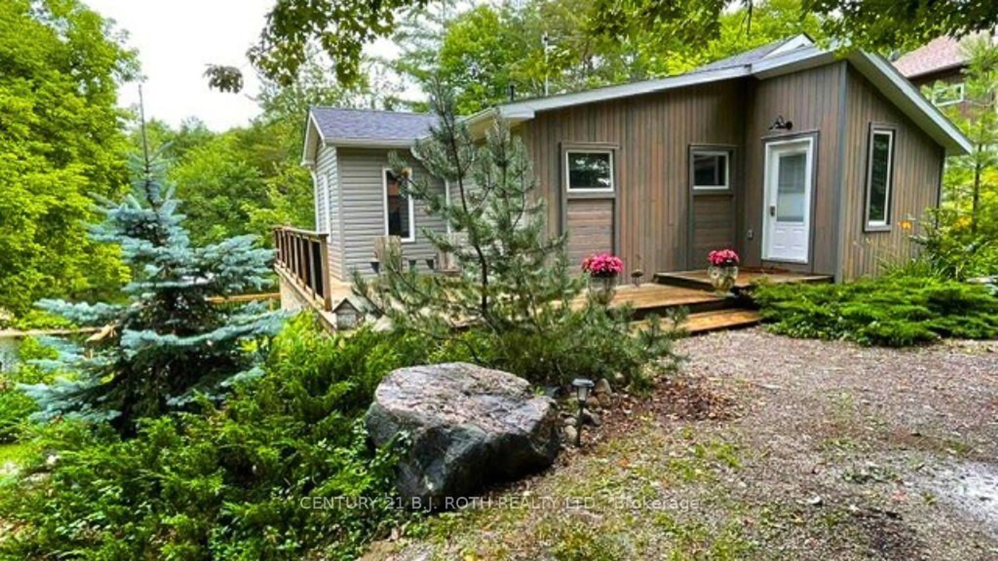 Patio, unknown for 8101 Kings River Rd, Ramara Ontario L0K 2B0