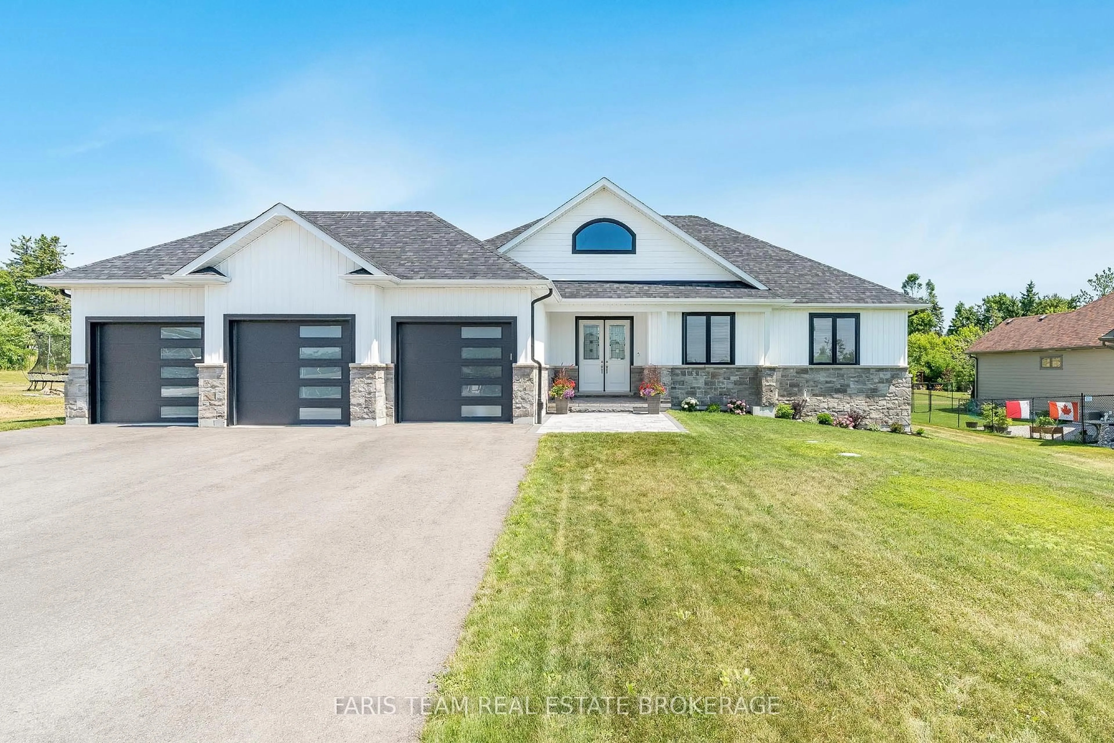 Unknown for 5 Breanna Blvd, Oro-Medonte Ontario L3V 6H2