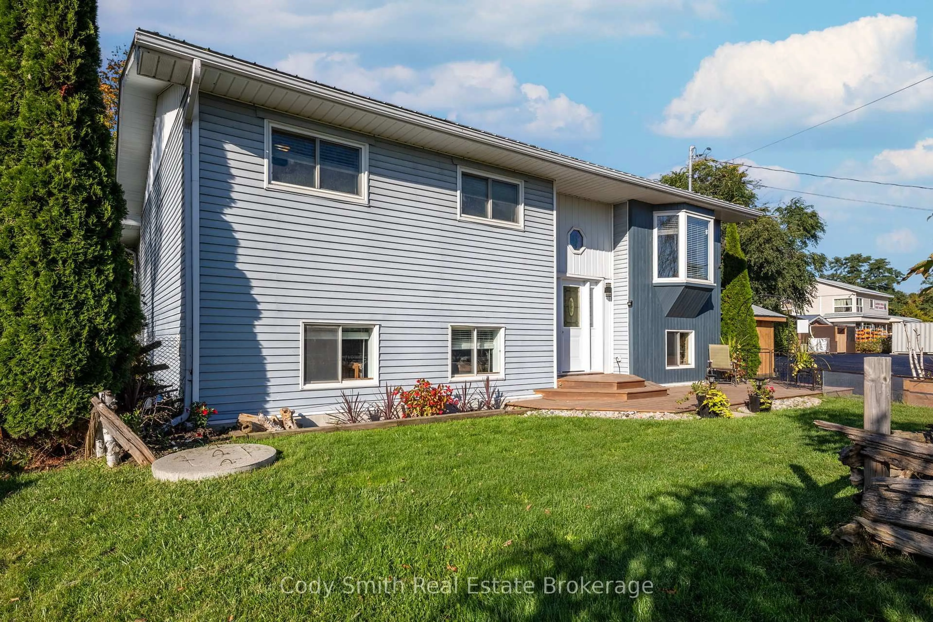 Home with vinyl exterior material, street for 12804 County 16 Rd, Severn Ontario L0K 2C0