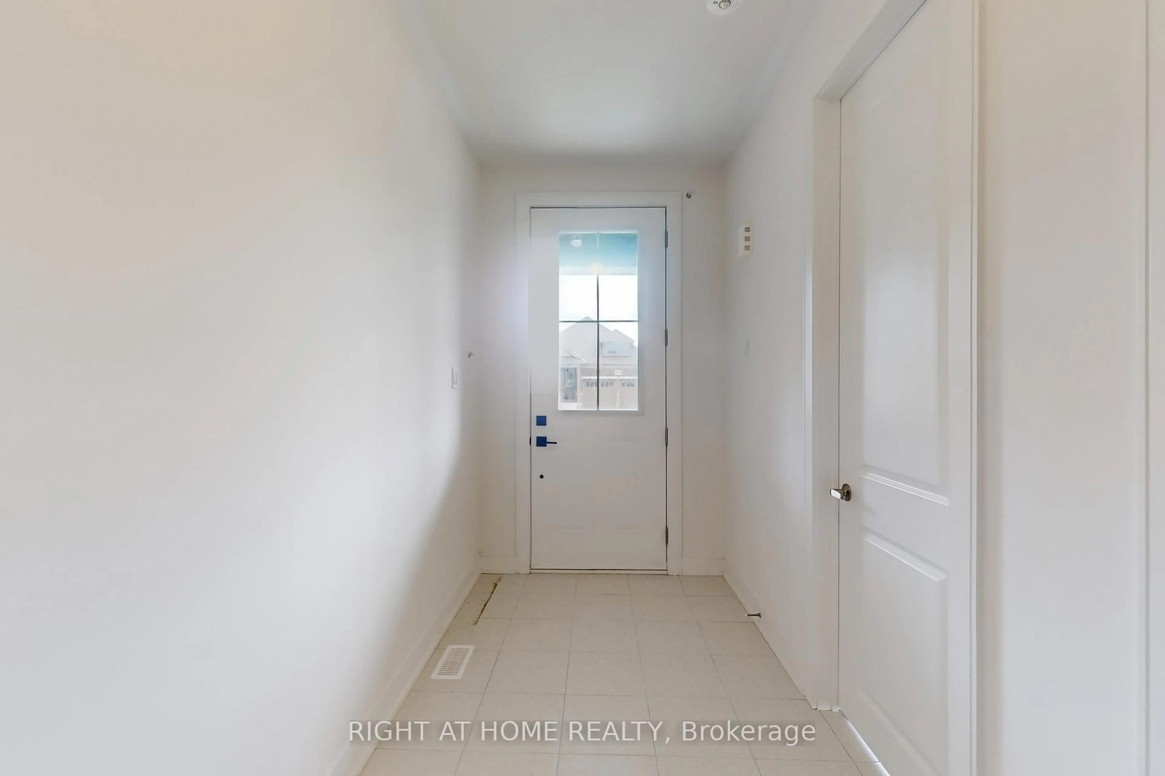 A pic of a room for 254 Wilcox Dr, Clearview Ontario L0M 1S0