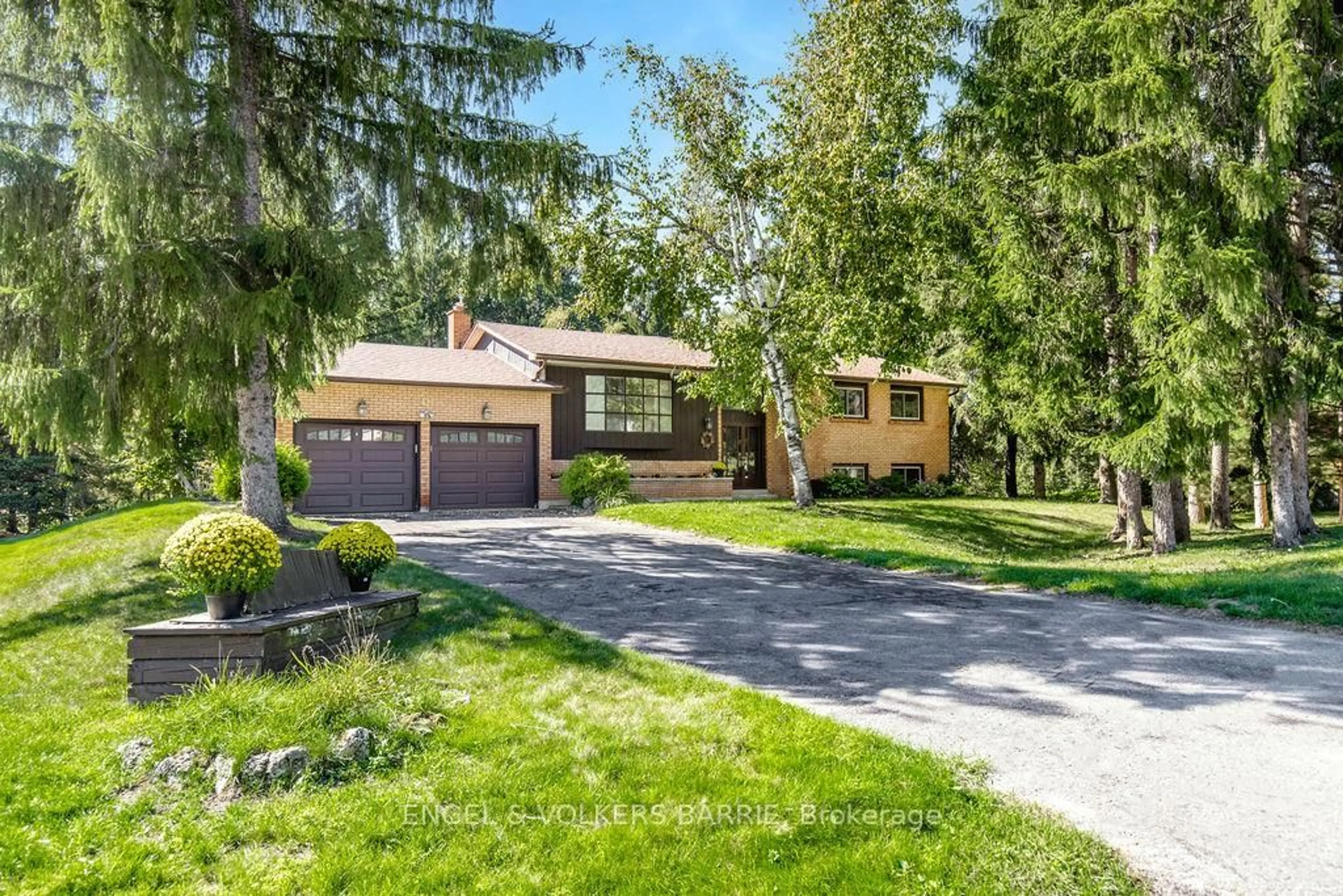 Home with brick exterior material, street for 41 Willow Landing Rd, Springwater Ontario L9X 0R2
