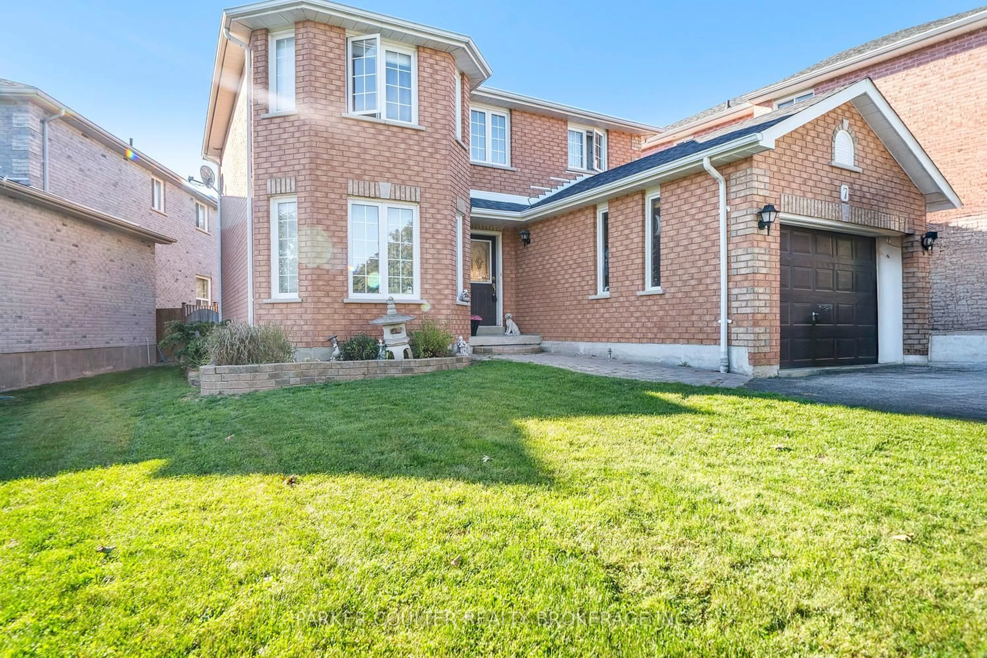 Home with brick exterior material, street for 7 Teal Pl, Barrie Ontario L4N 8W1