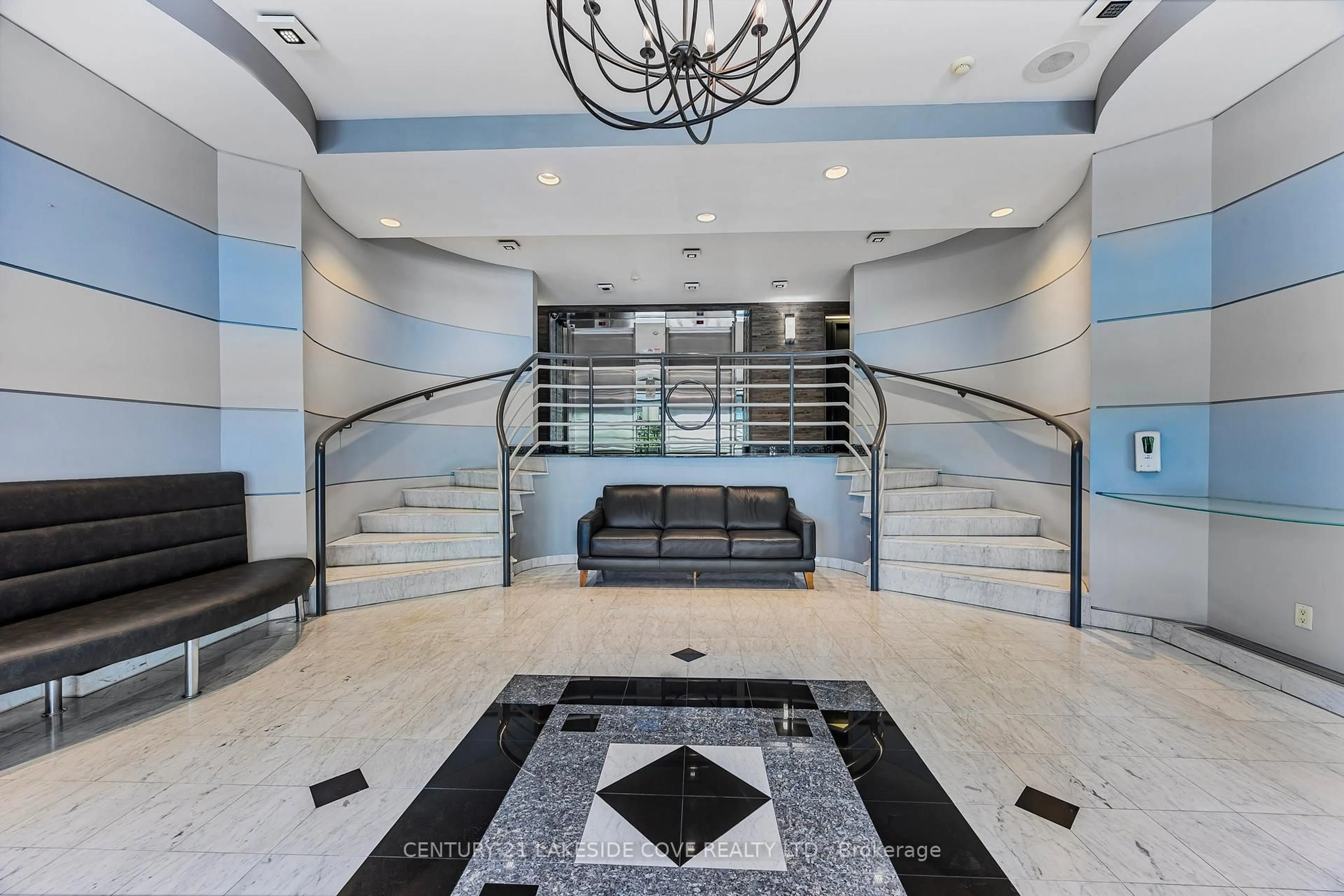 Indoor foyer for 75 Ellen St #711, Barrie Ontario L4N 7R6