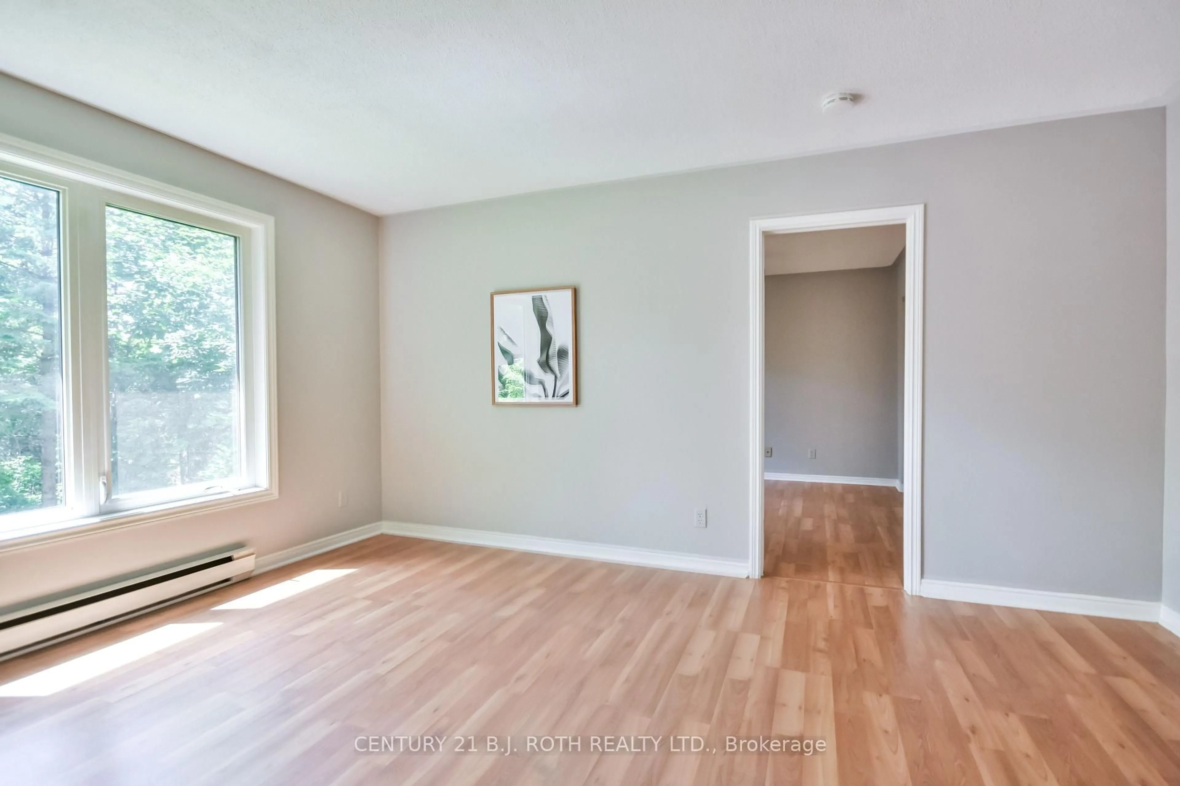 A pic of a room for 19 South St, Orillia Ontario L3V 3T1