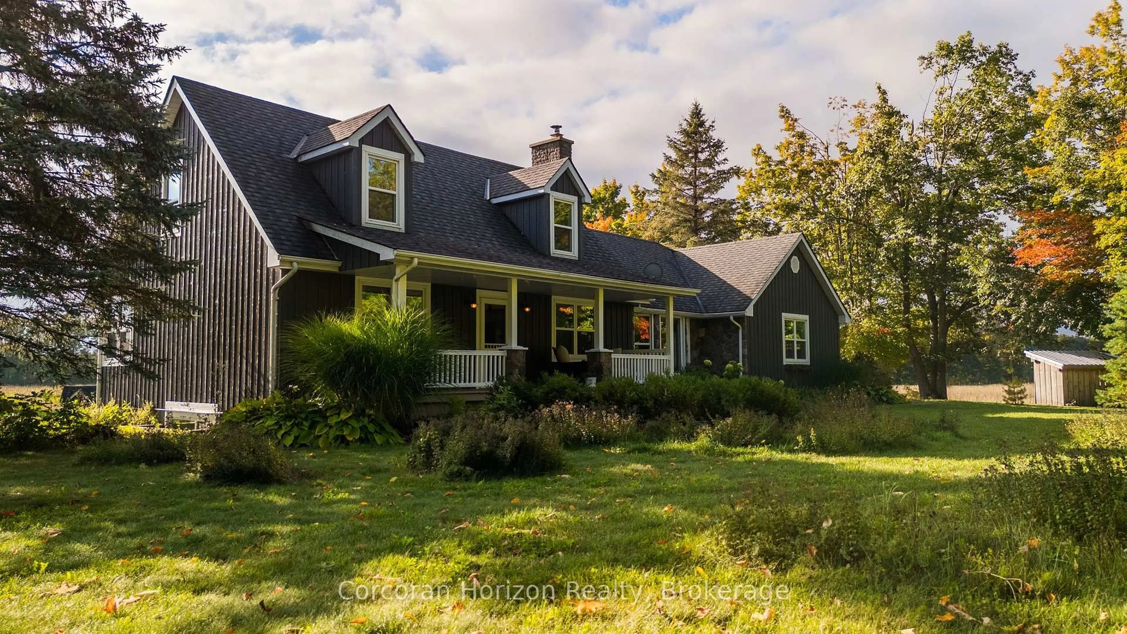 Unknown for 707 Peter St, Oro-Medonte Ontario L4R 4K3