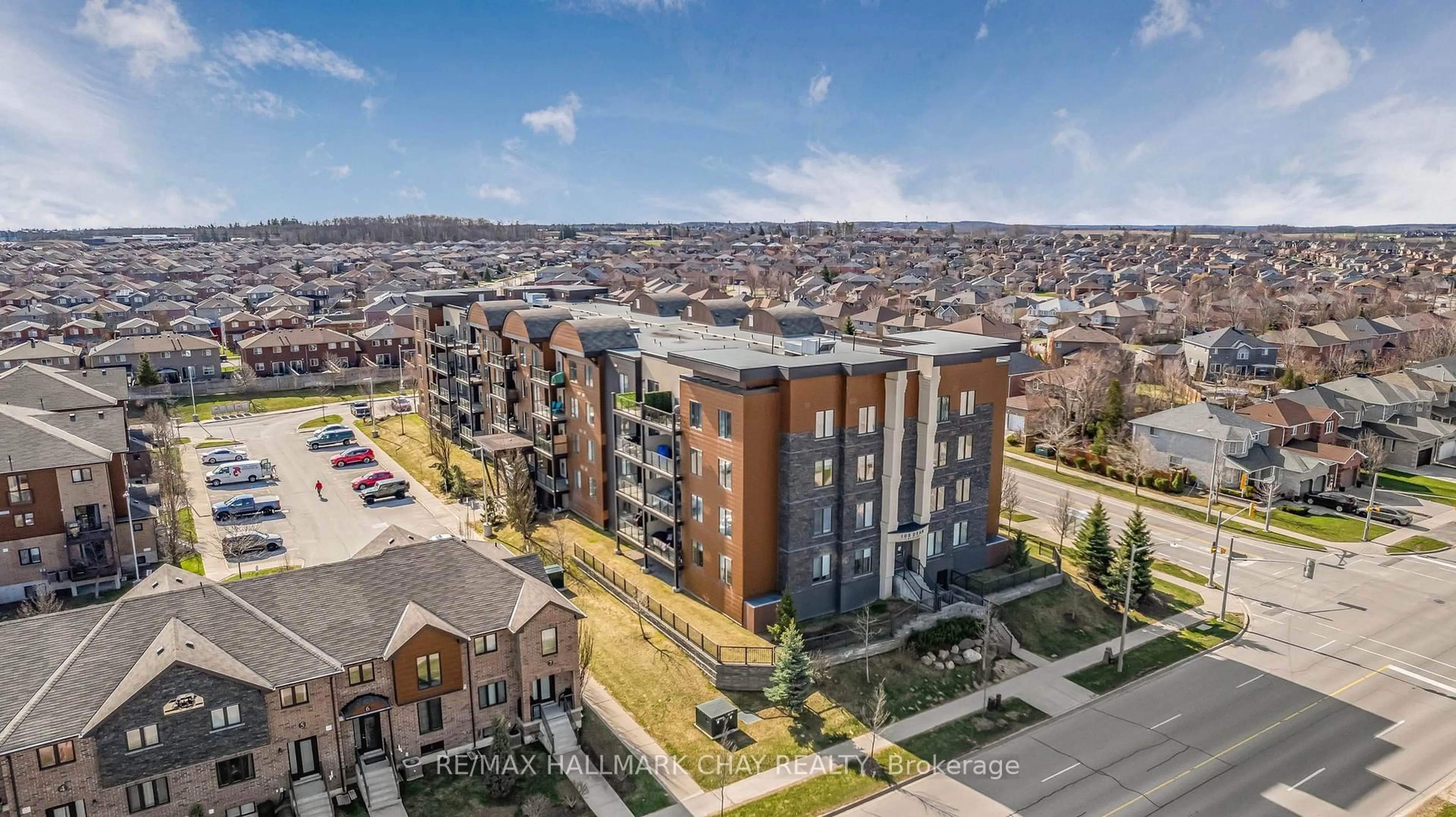 A pic from outside/outdoor area/front of a property/back of a property/a pic from drone, city buildings view from balcony for 100 Dean Ave #107, Barrie Ontario L9J 0H1