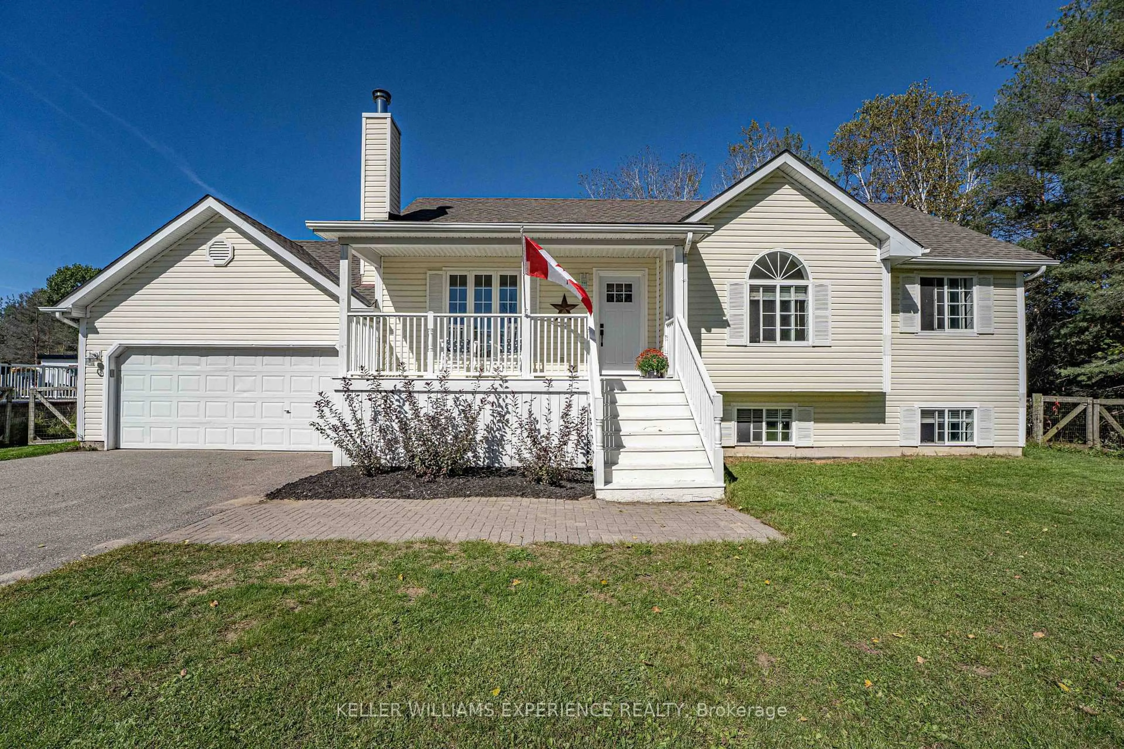 Home with vinyl exterior material, street for 5318 Conc 3 Sunnidale Rd, Clearview Ontario L0M 1N0
