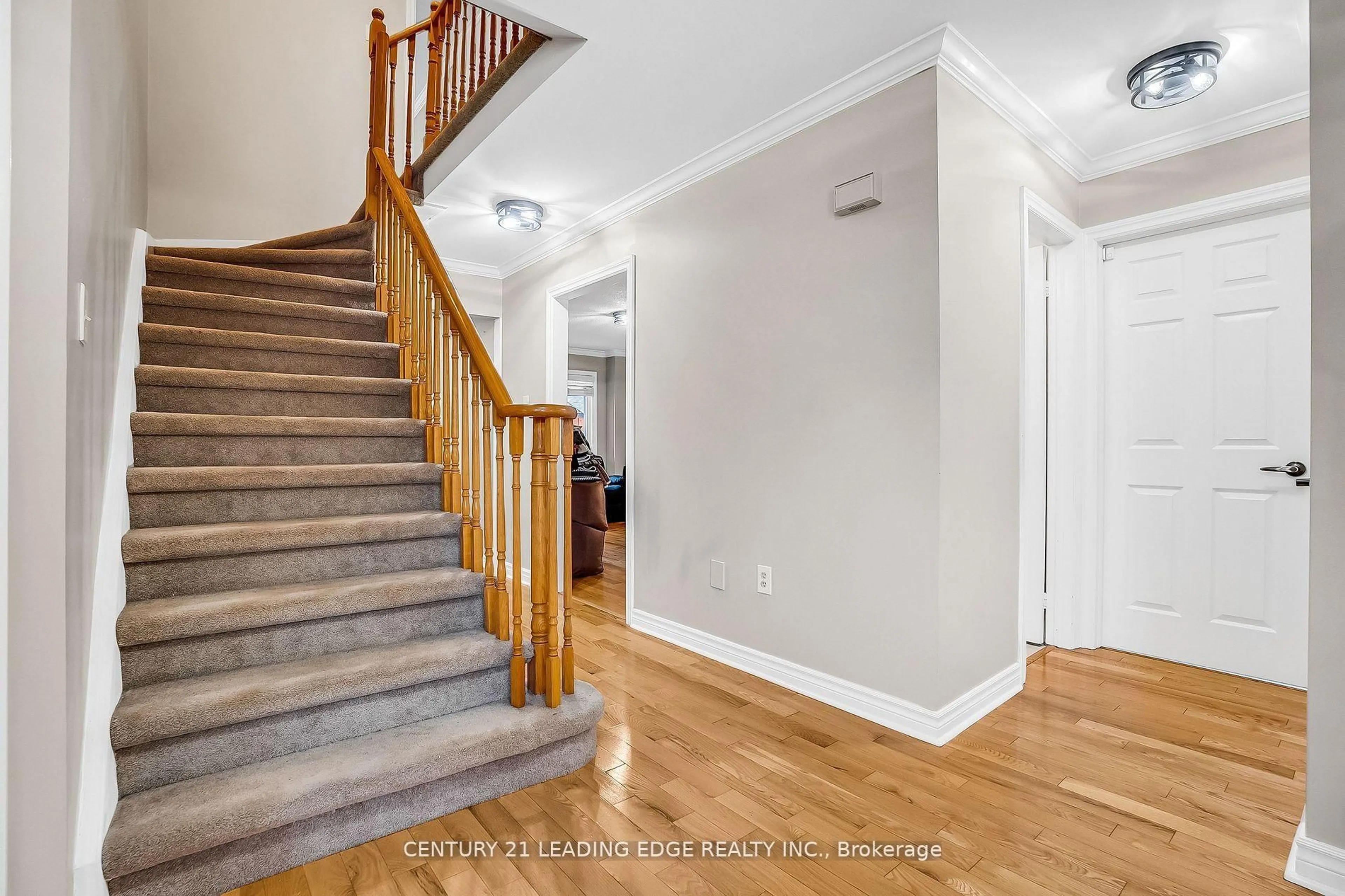 Unknown for 21 Brushwood Cres, Barrie Ontario L4N 7G6
