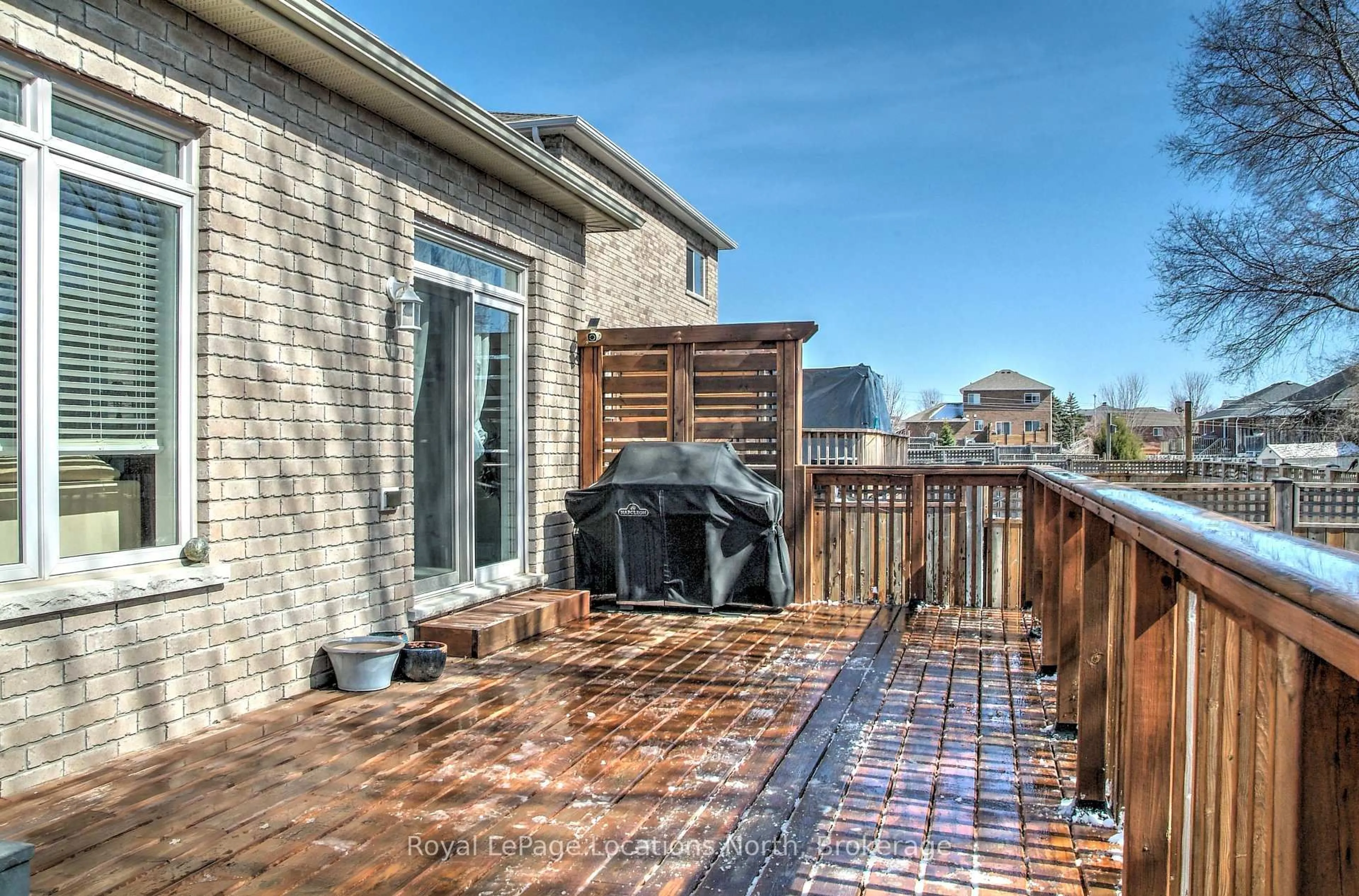 Patio, unknown for 15 Patchell Crt, Springwater Ontario L0M 1P0