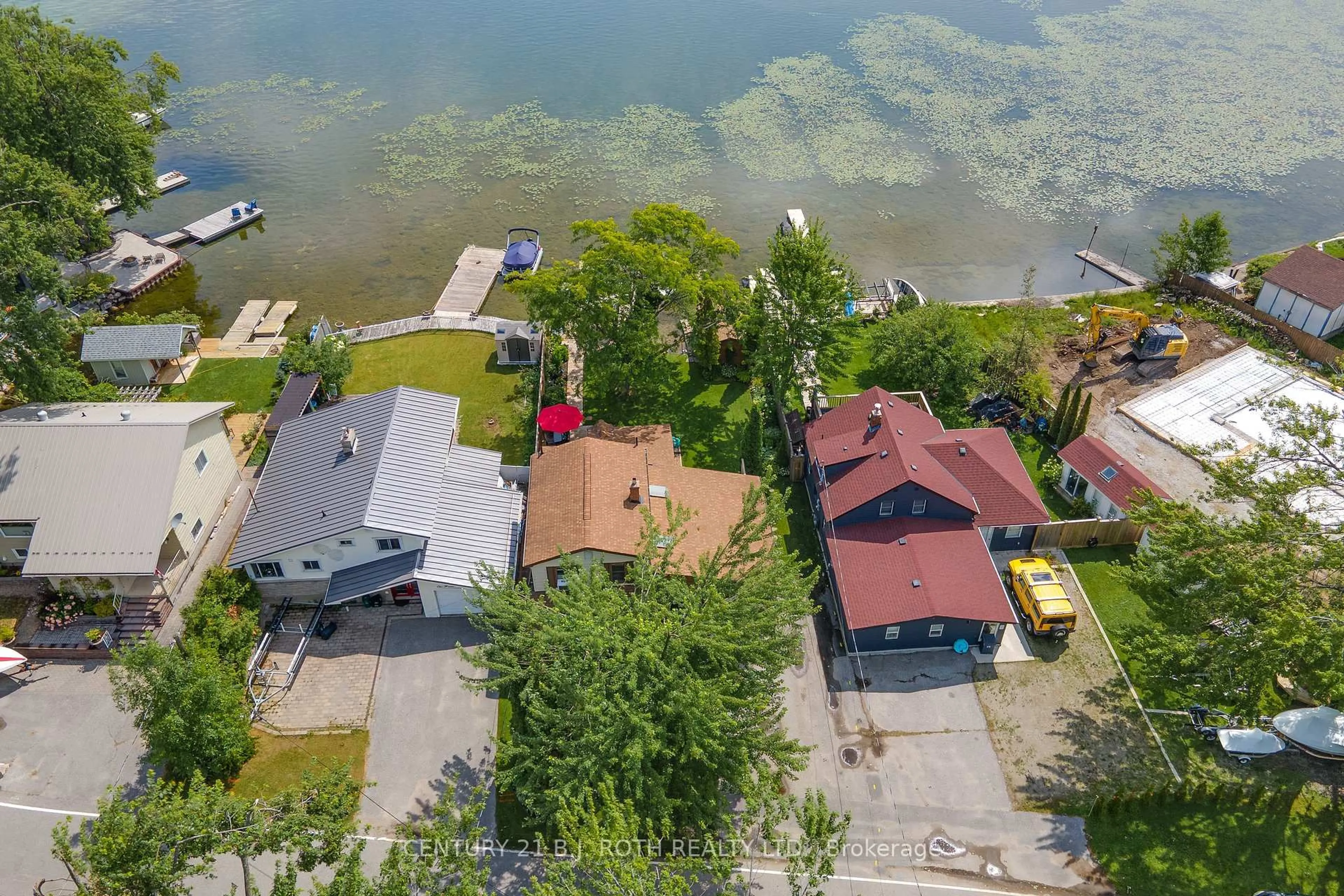 A pic from outside/outdoor area/front of a property/back of a property/a pic from drone, water/lake/river/ocean view for 175 Cedar Island Rd, Orillia Ontario L3V 1T2