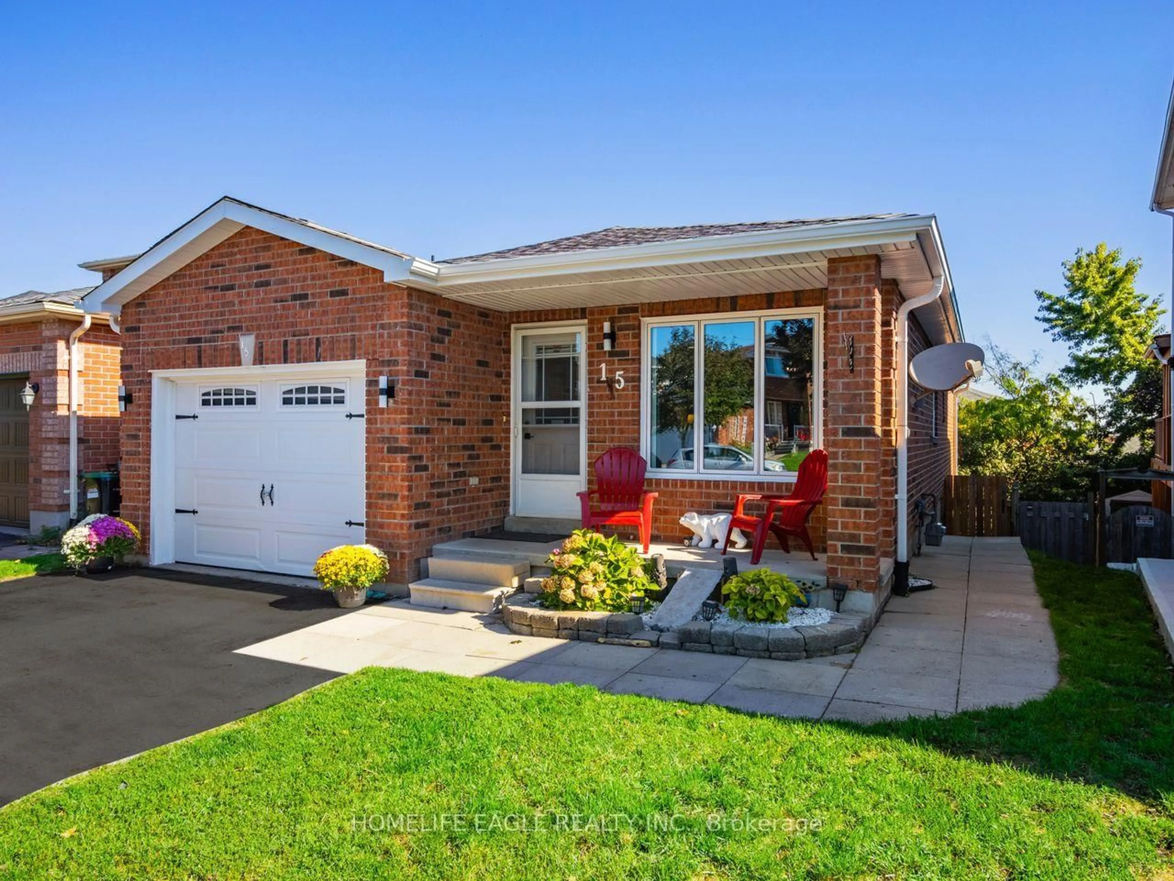 Home with brick exterior material, street for 15 Brown Wood Dr, Barrie Ontario L4M 6N4