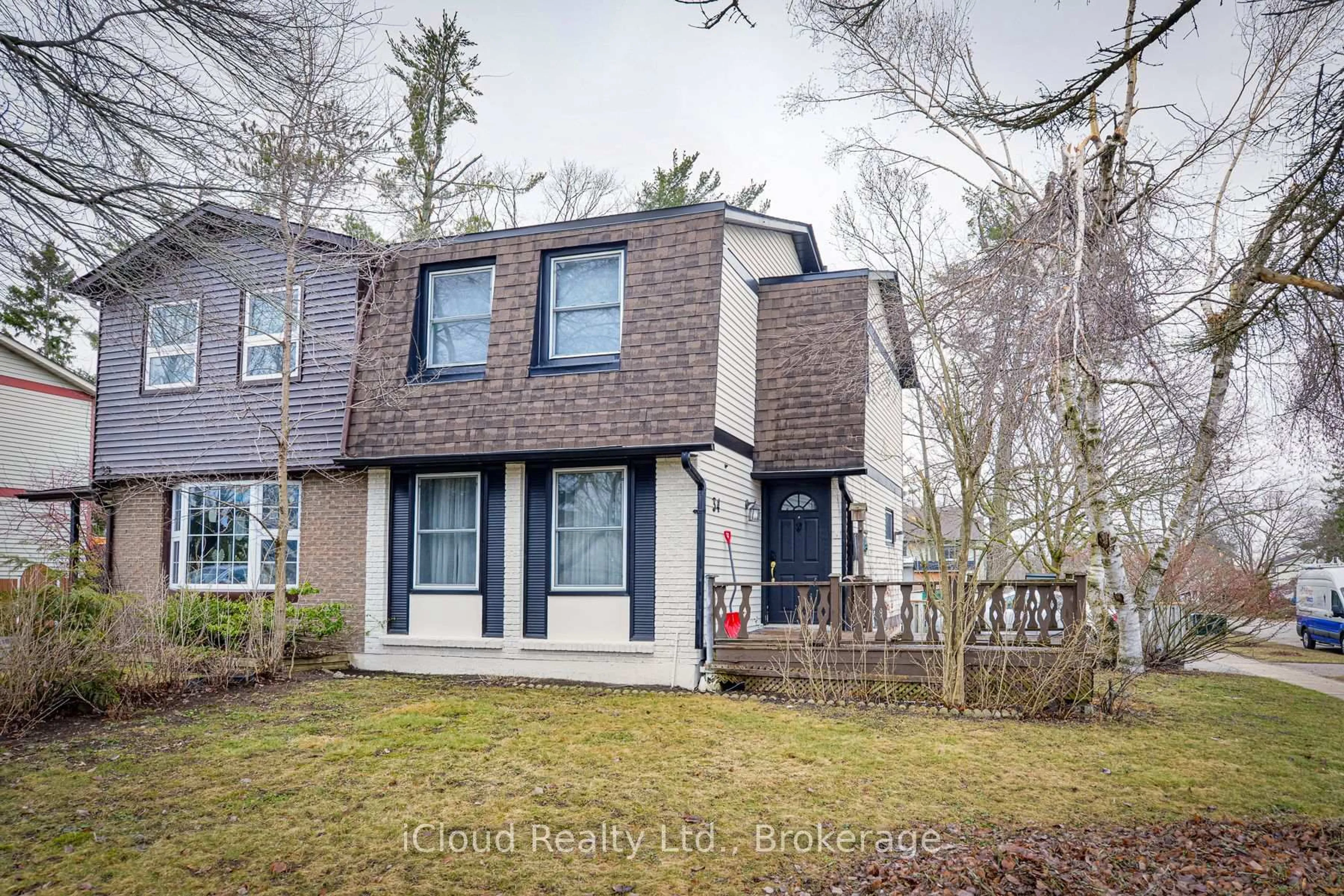 A pic from outside/outdoor area/front of a property/back of a property/a pic from drone, street for 34 Kipling Pl, Barrie Ontario L4N 4W1
