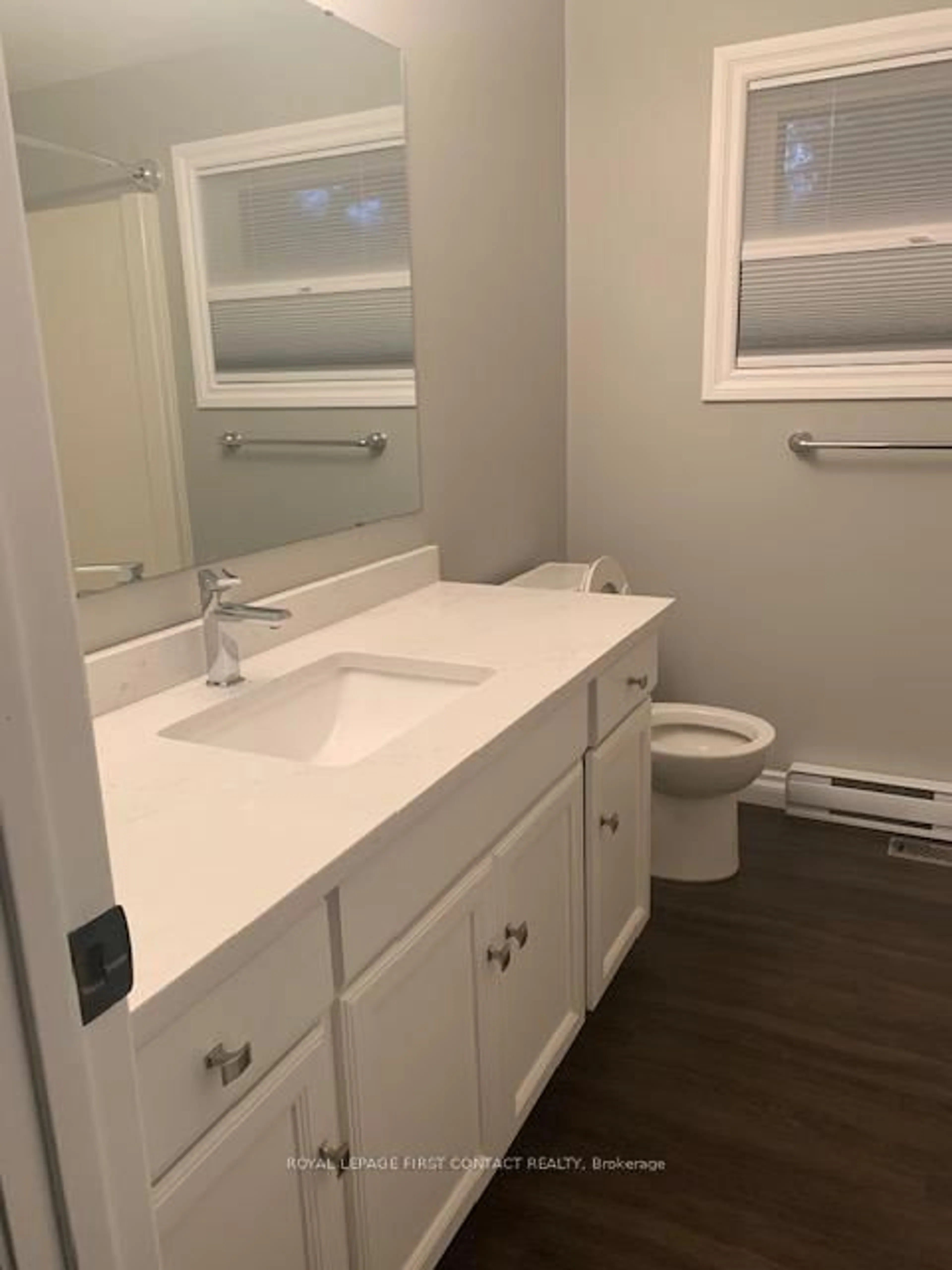 Standard bathroom, unknown for 312 Barnett Ave, Midland Ontario L4R 4Z8