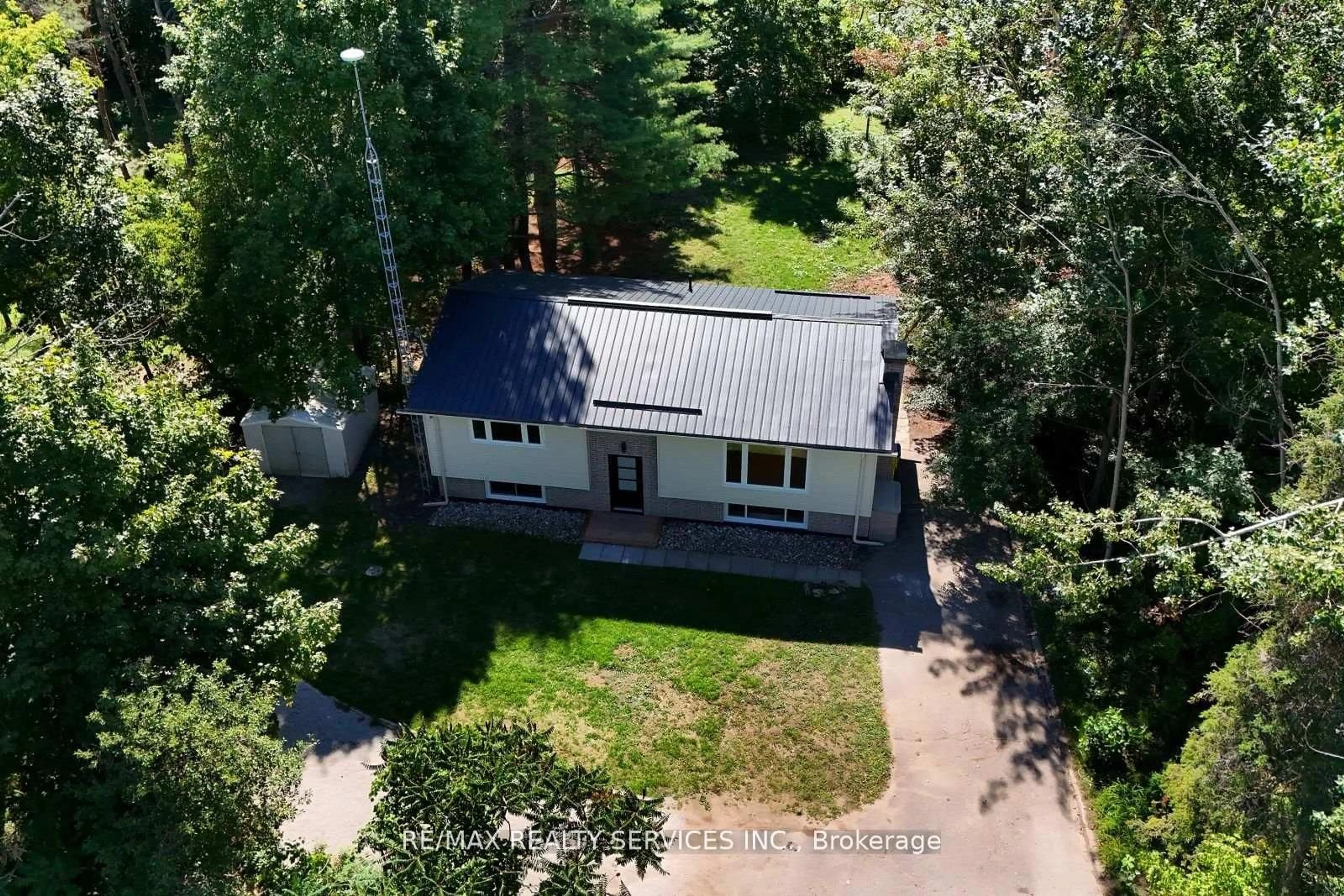 A pic from outside/outdoor area/front of a property/back of a property/a pic from drone, unknown for 8570 Hwy 12, Oro-Medonte Ontario L3V 6H2