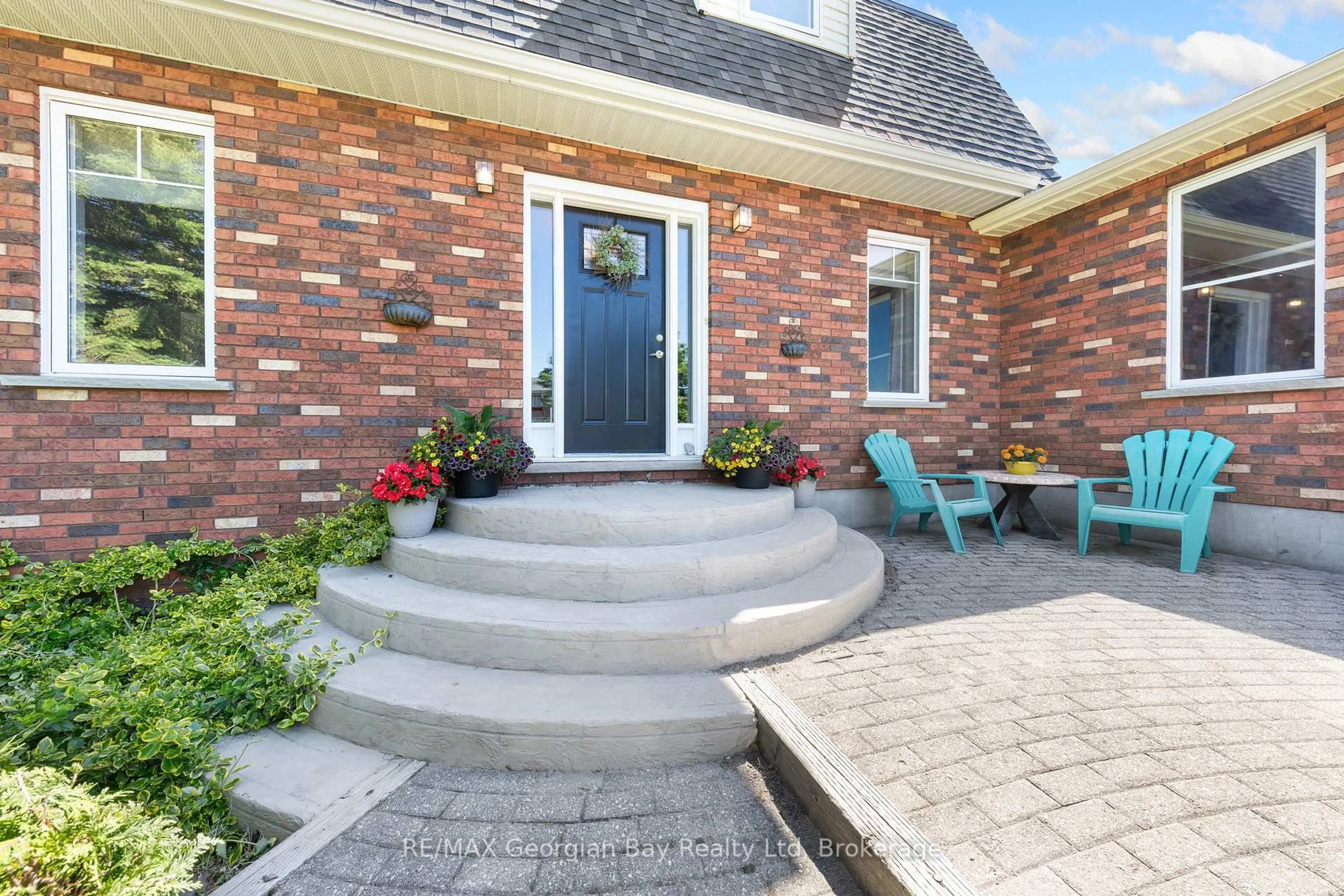 Home with brick exterior material, street for 51 PAYETTE Dr, Penetanguishene Ontario L9M 1H5