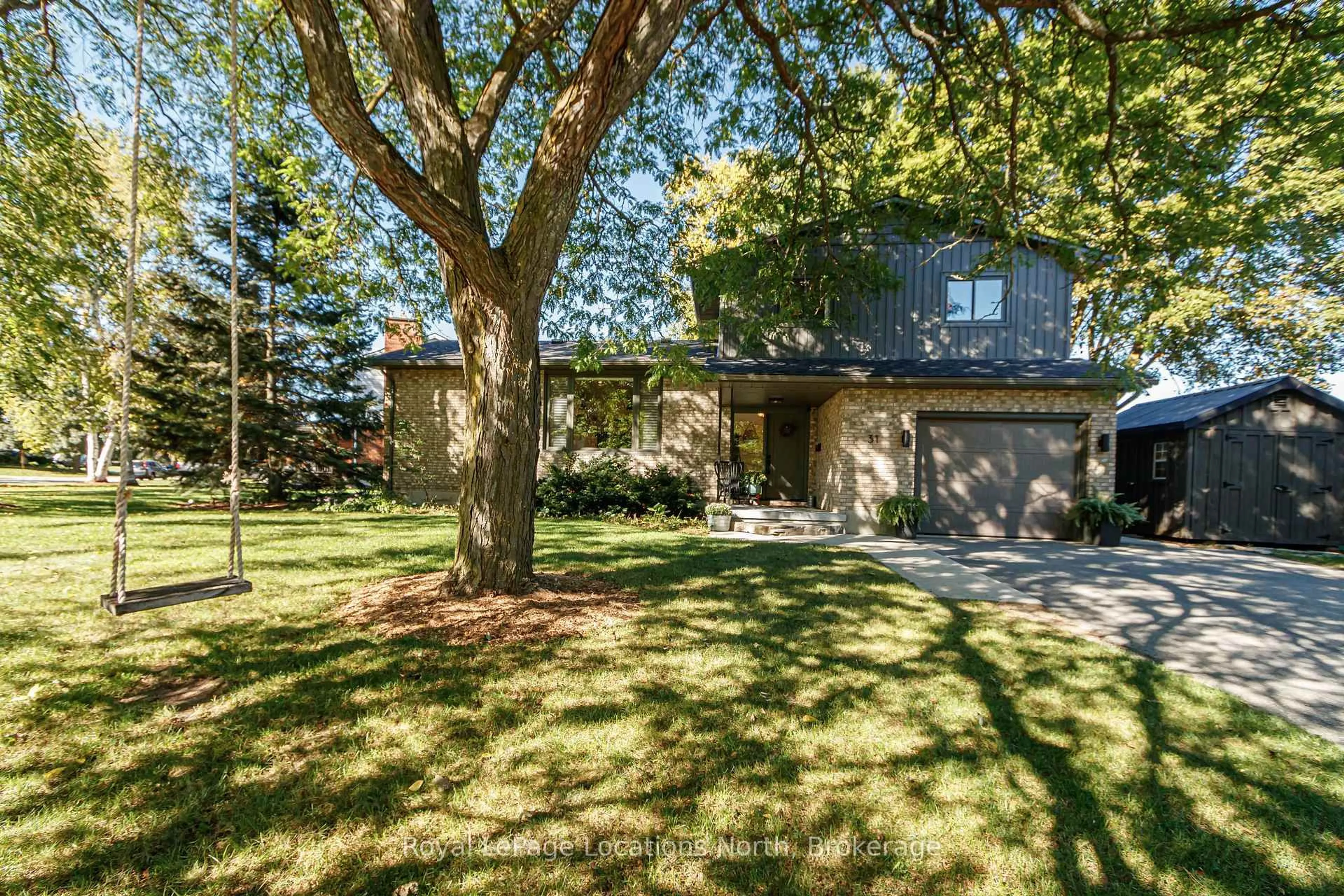 Home with brick exterior material, street for 31 Brock Cres, Collingwood Ontario L9Y 4A4