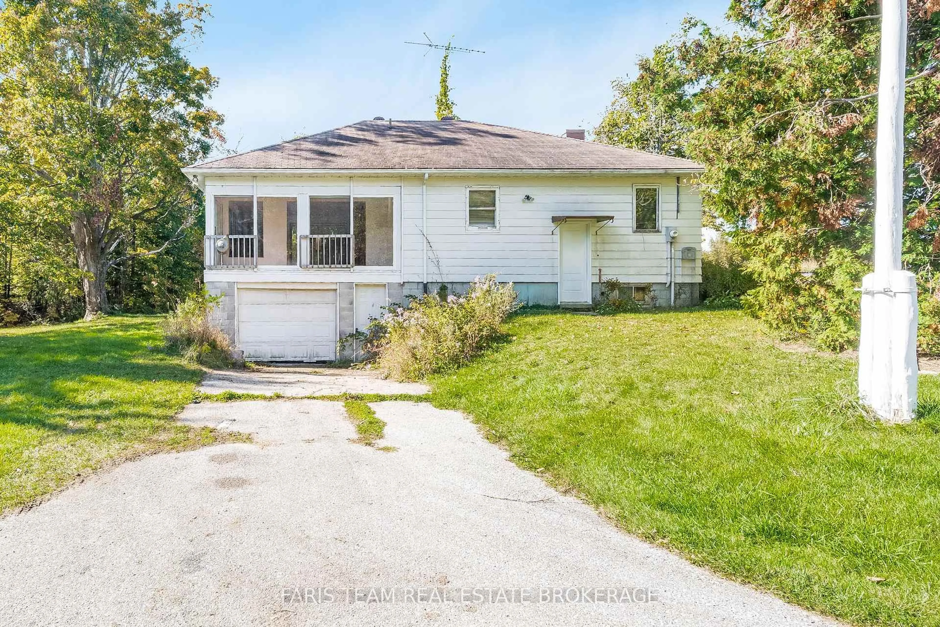 Unknown for 201 Ridge Rd, Oro-Medonte Ontario L0L 2E0