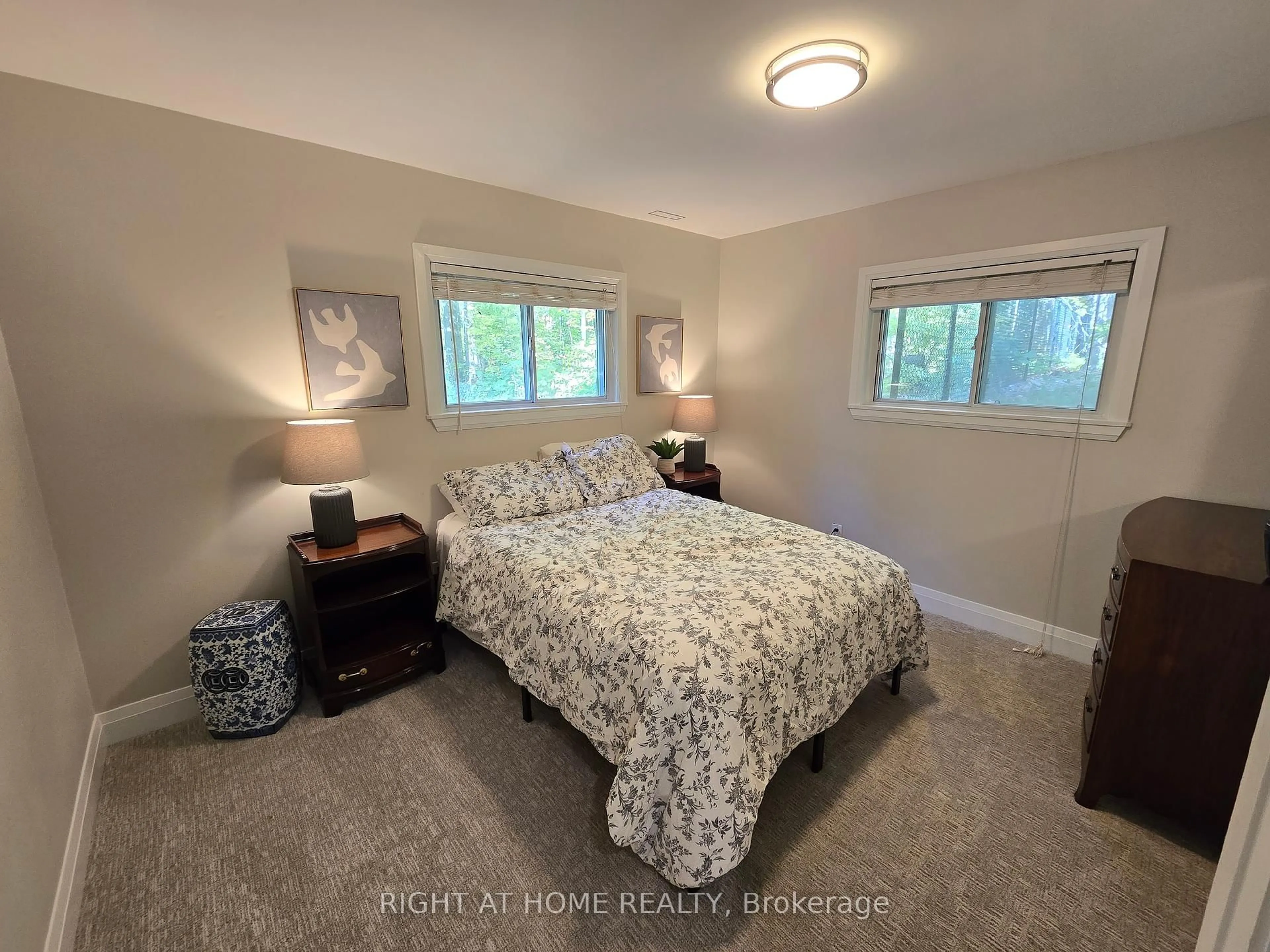 A pic of a room for 11 WOODLAND Cres, Oro-Medonte Ontario L4M 4Y8