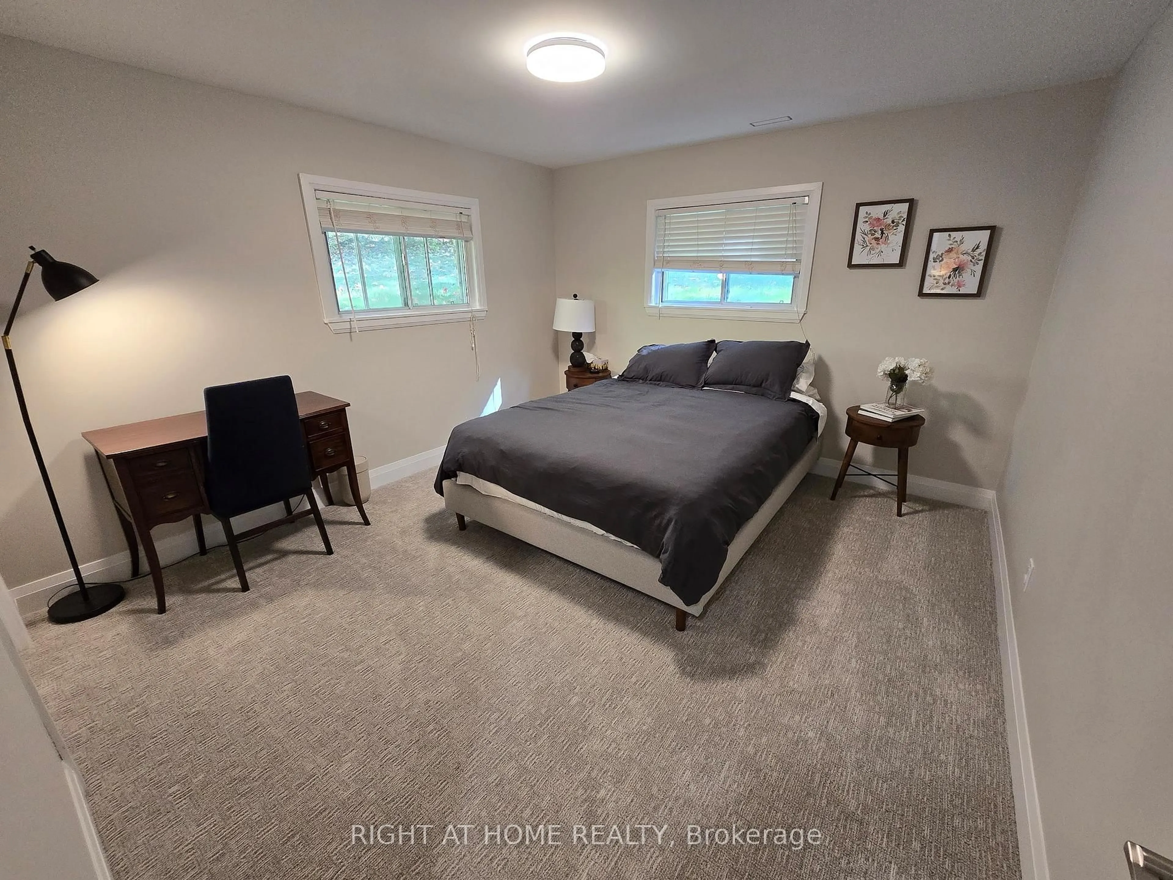 A pic of a room for 11 WOODLAND Cres, Oro-Medonte Ontario L4M 4Y8