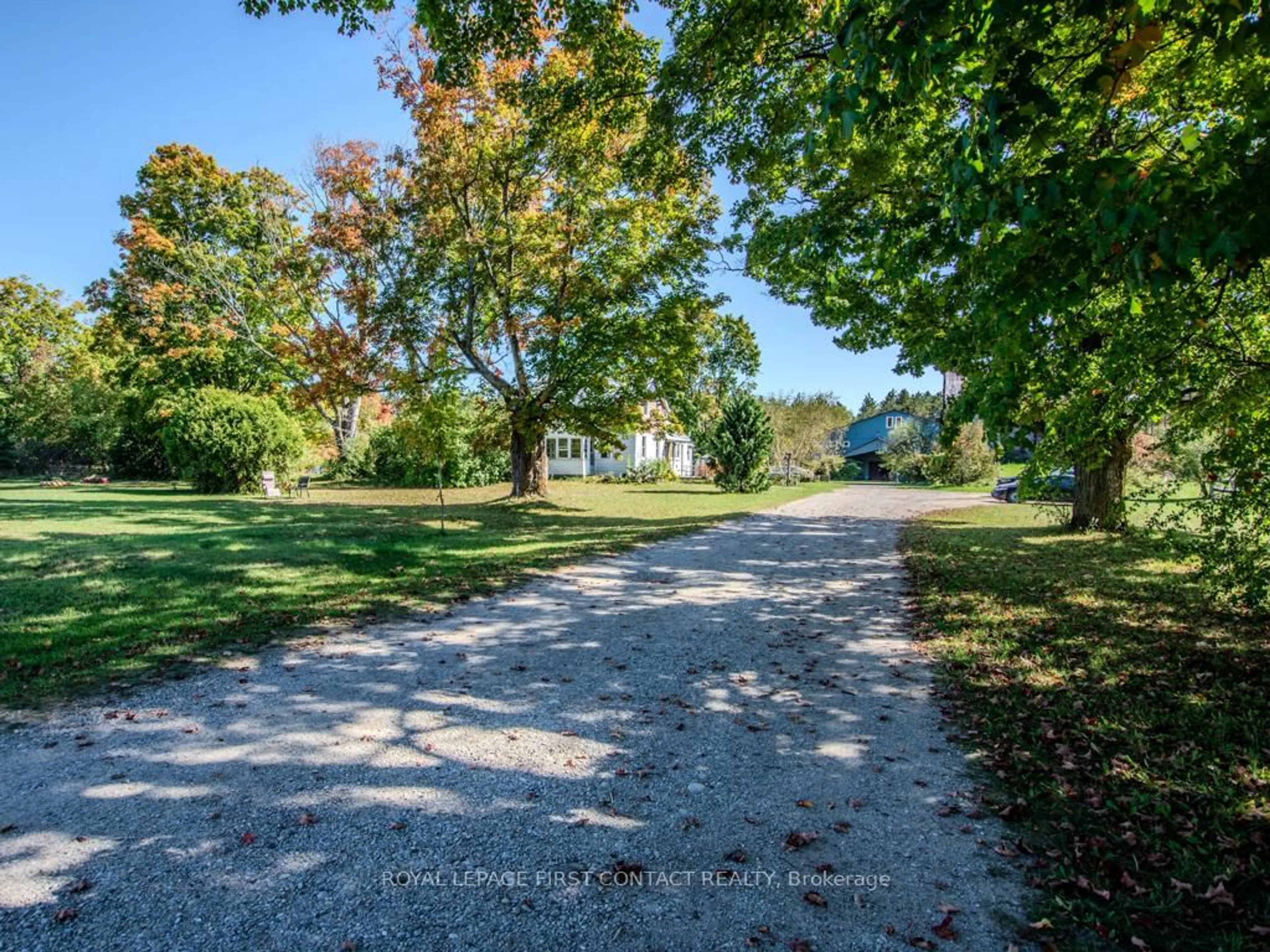 A pic from outside/outdoor area/front of a property/back of a property/a pic from drone, unknown for 2041 Flos 4 Rd, Springwater Ontario L0L 2K0
