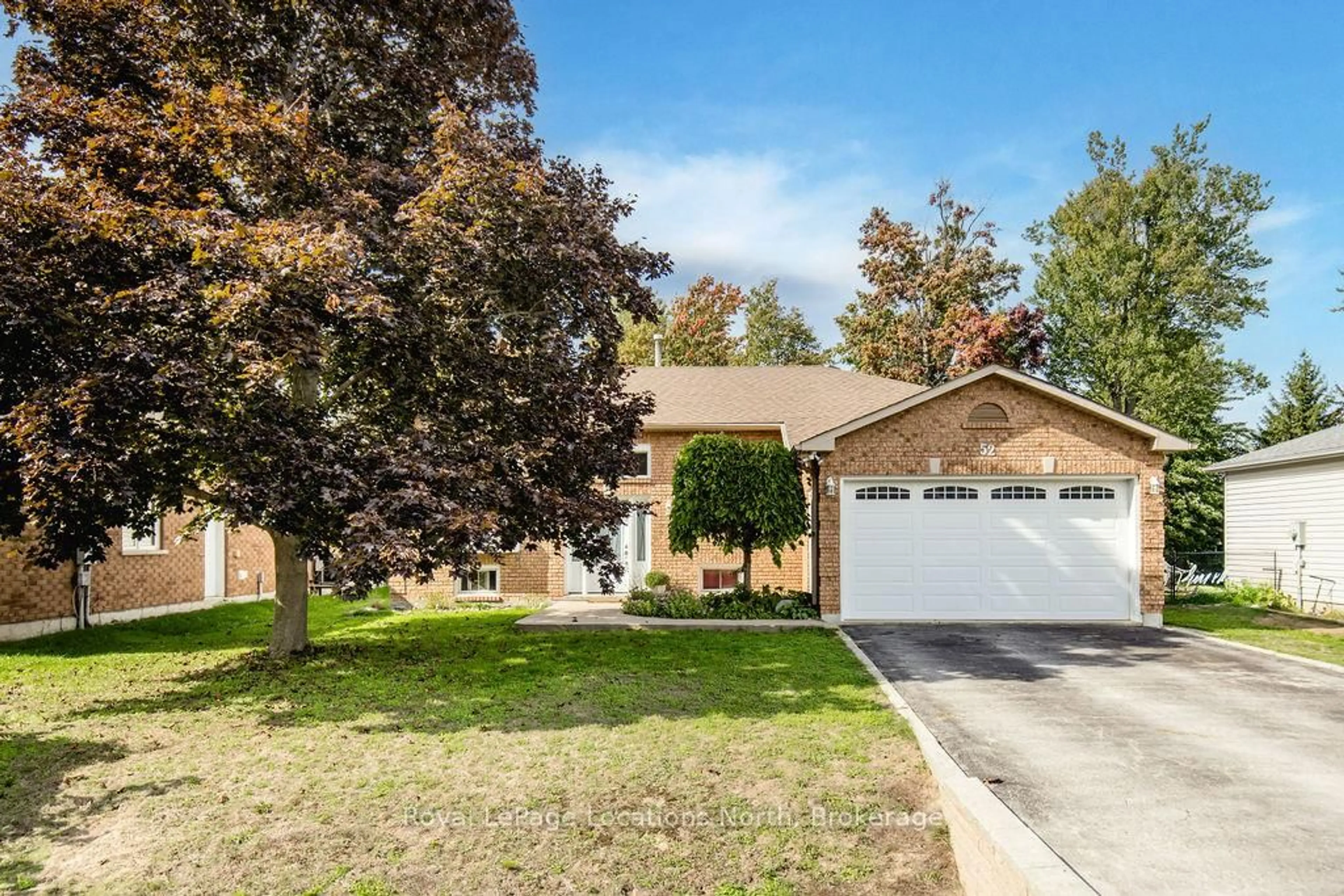 Home with brick exterior material, street for 52 ROYAL BEECH Dr, Wasaga Beach Ontario L0L 2P0