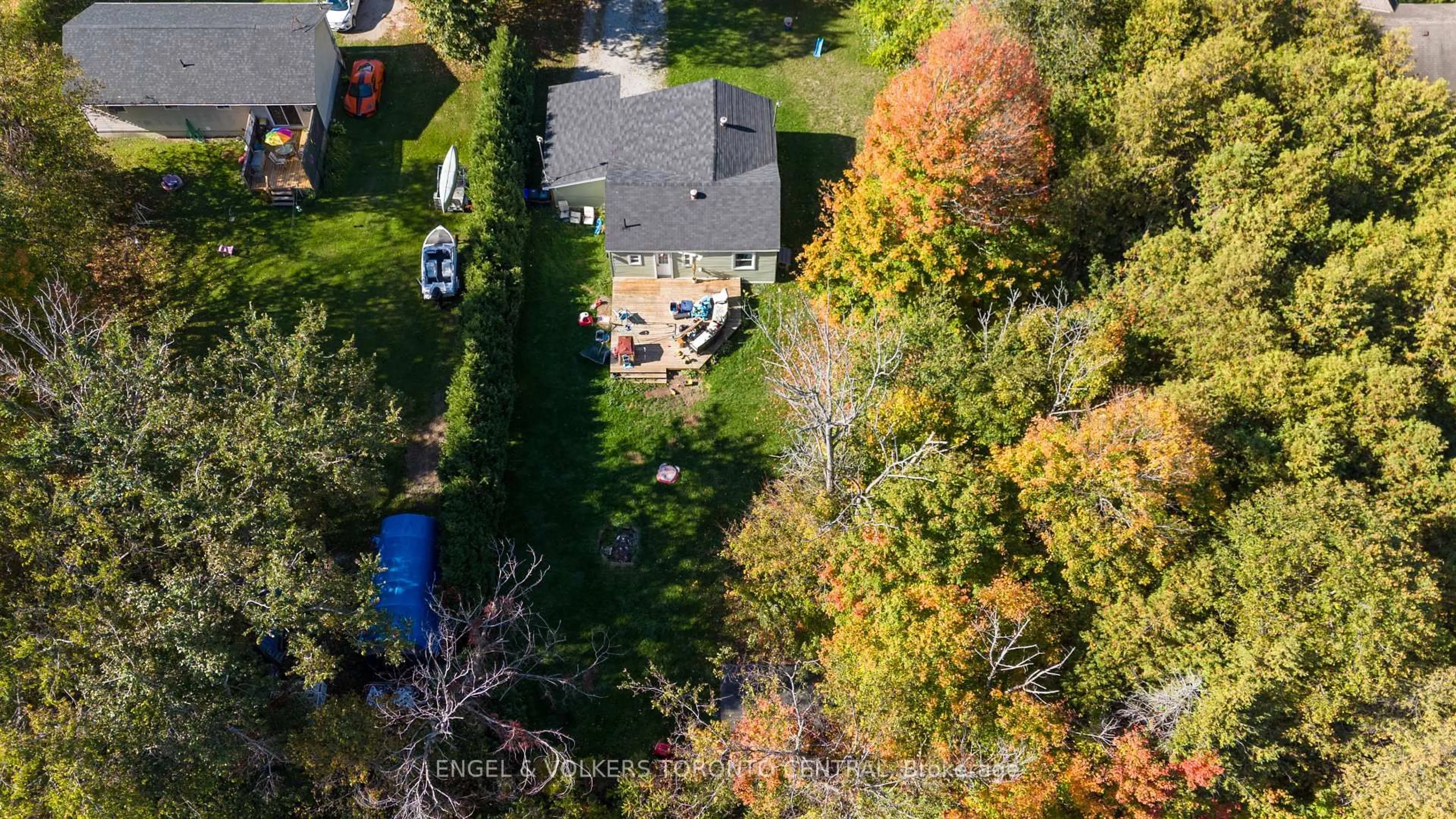 A pic from outside/outdoor area/front of a property/back of a property/a pic from drone, forest/trees view for 2165 TOWN Line, Severn Ontario L0K 1E0