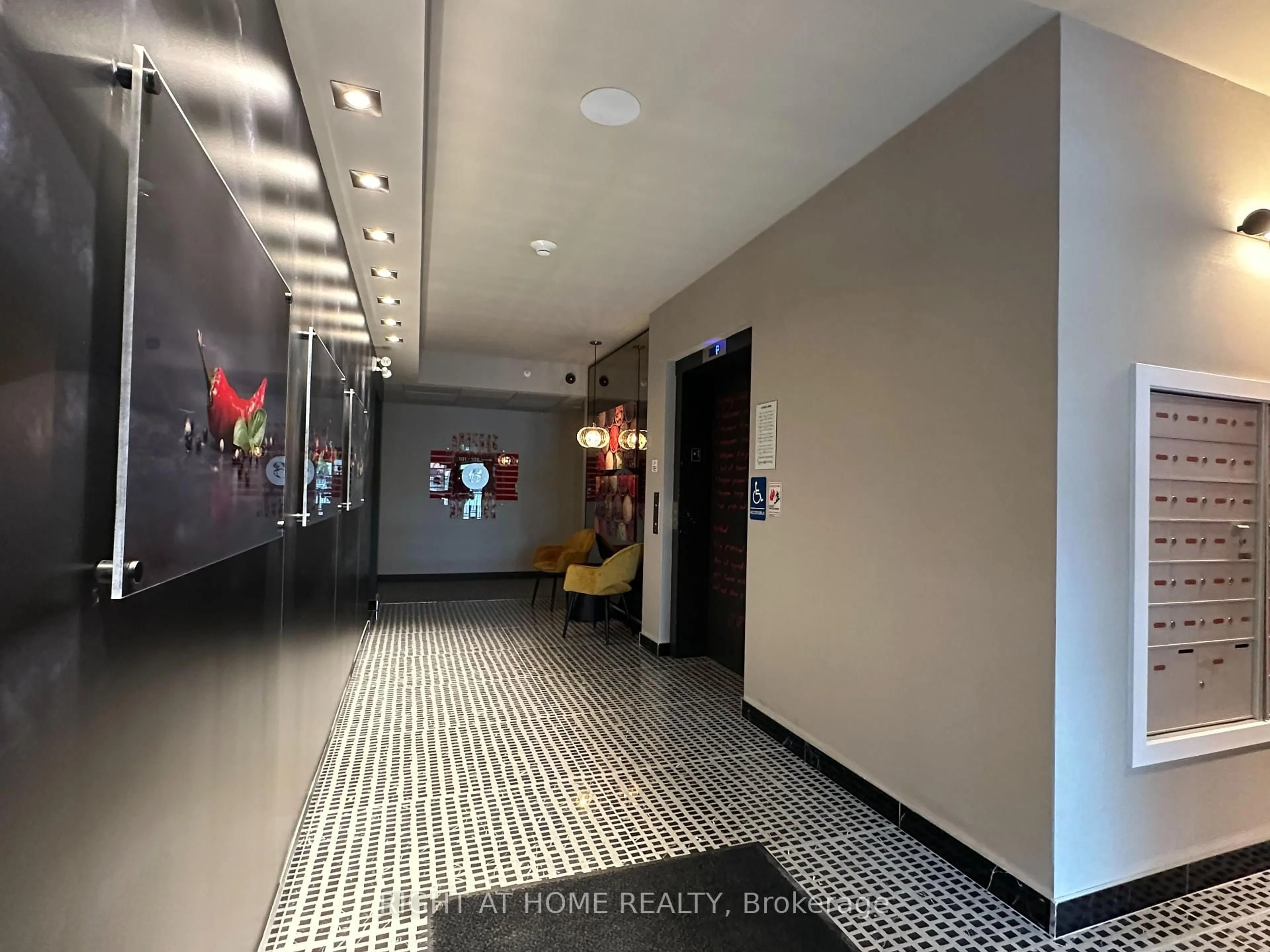 Lobby for 1 Chef Lane #314, Barrie Ontario L9J 0T1
