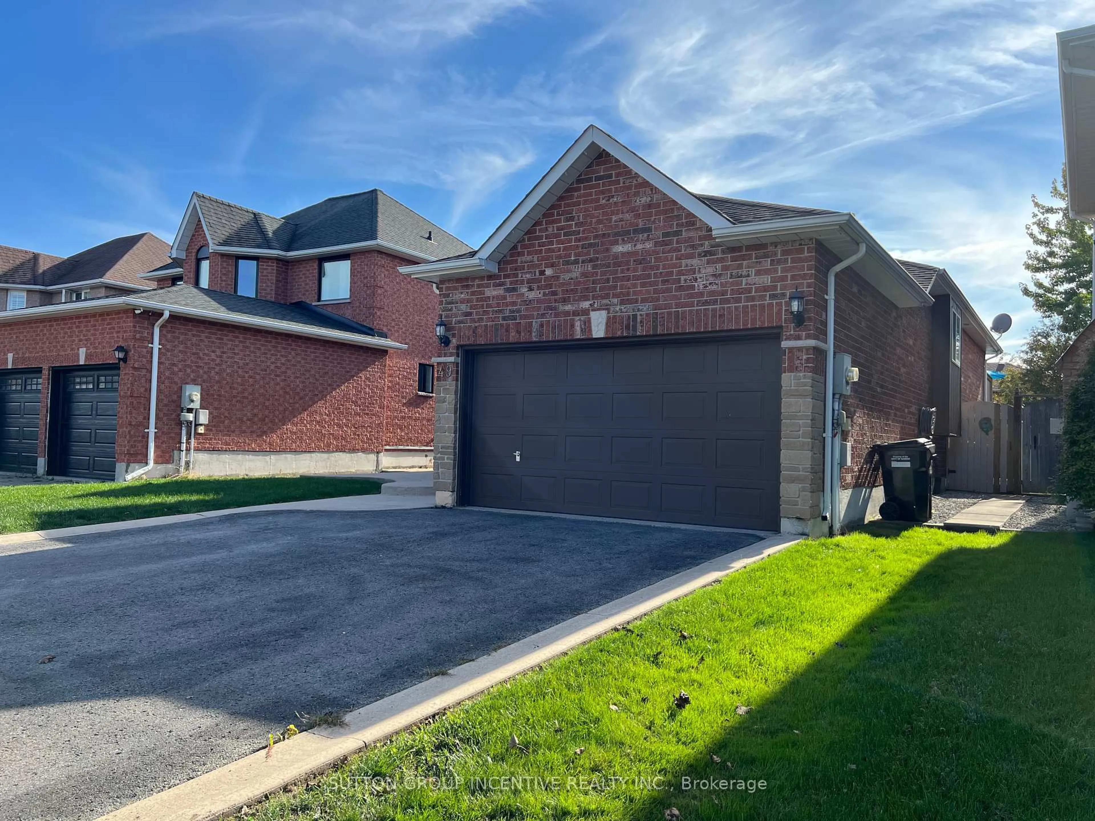 Home with brick exterior material, street for 49 Felt Cres, Barrie Ontario L4N 8V1