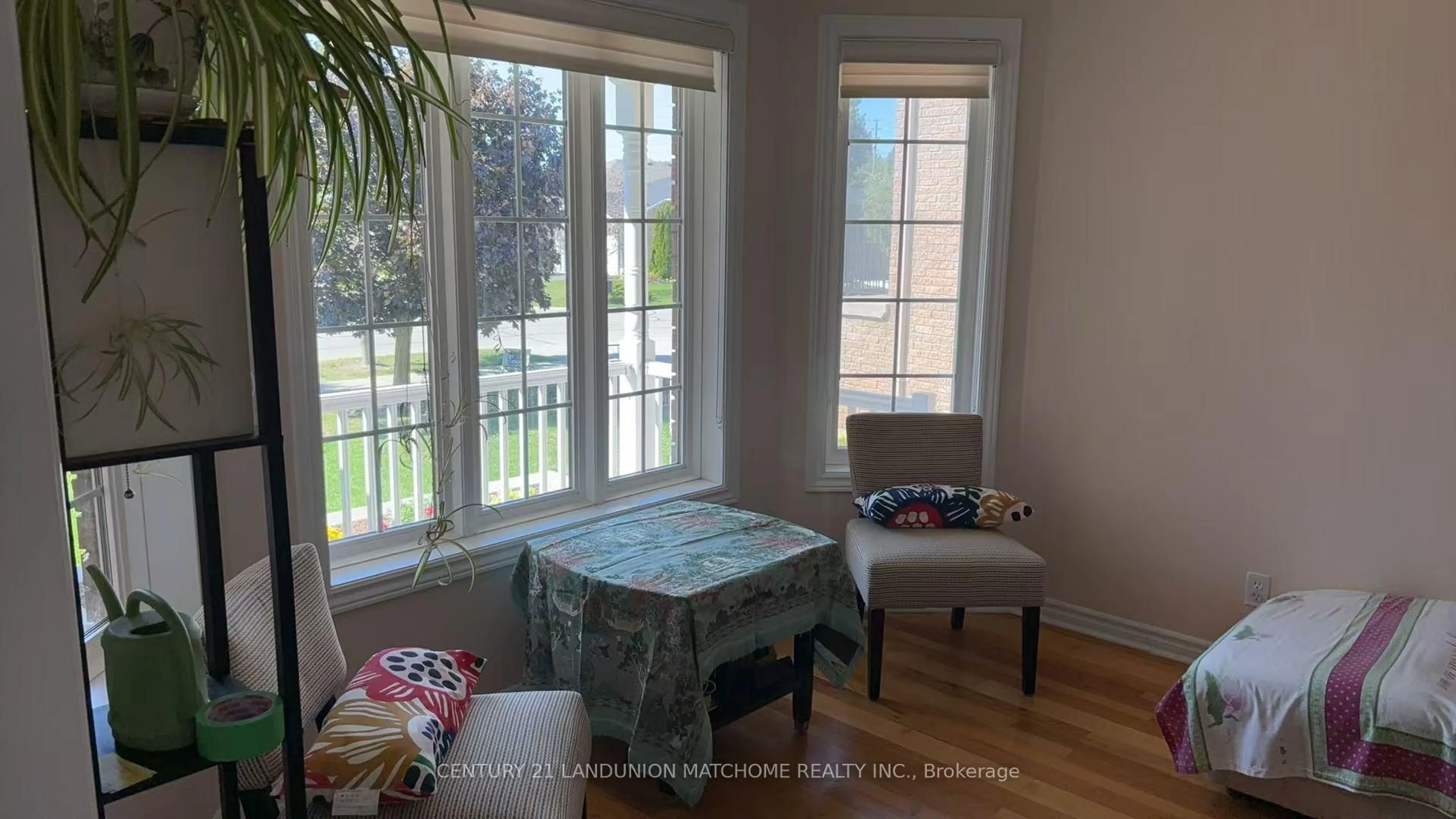 A pic of a room for 296 Pringle Dr, Barrie Ontario L4N 0Z2