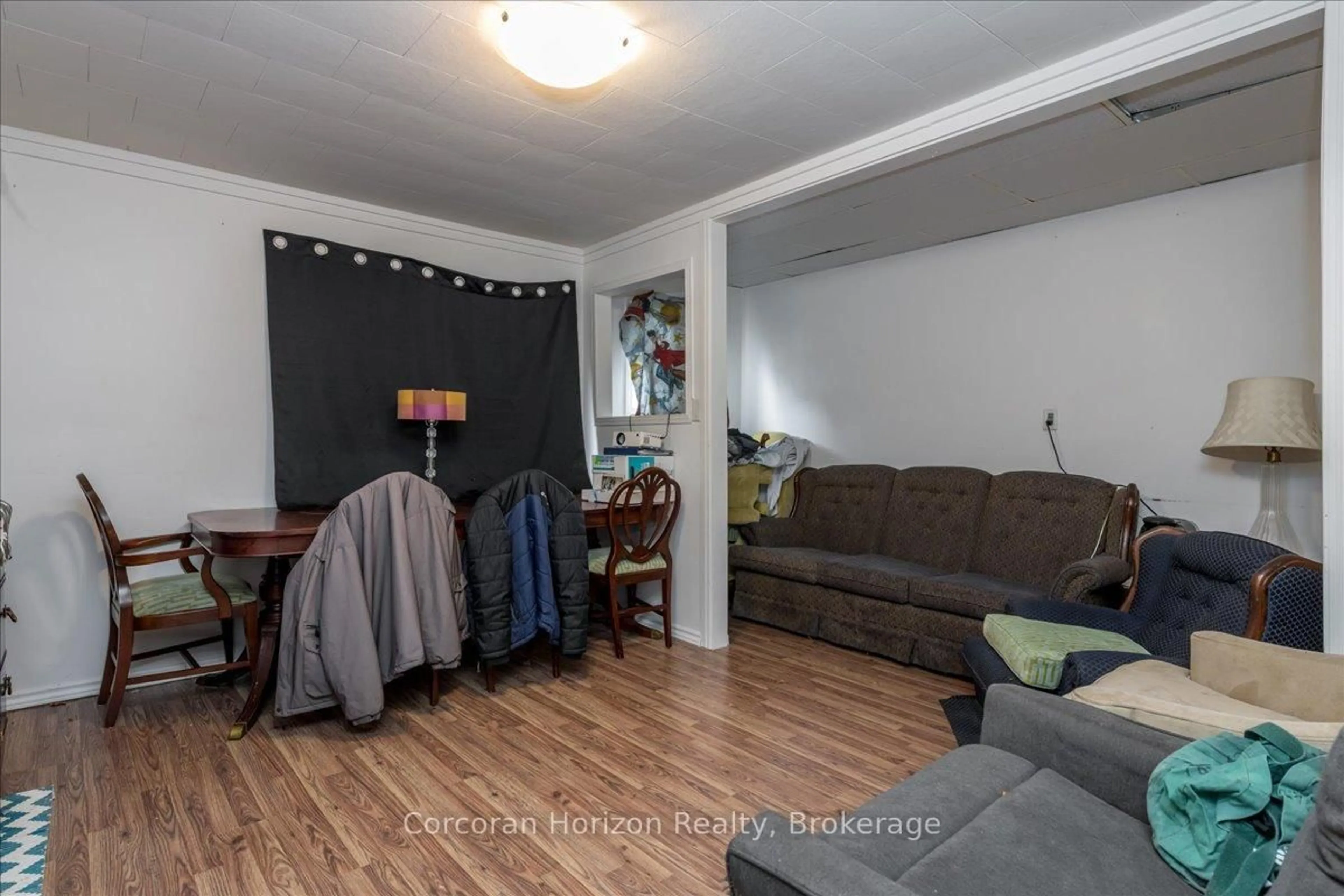 A pic of a room for 361 Fitton St, Midland Ontario L4R 2T4