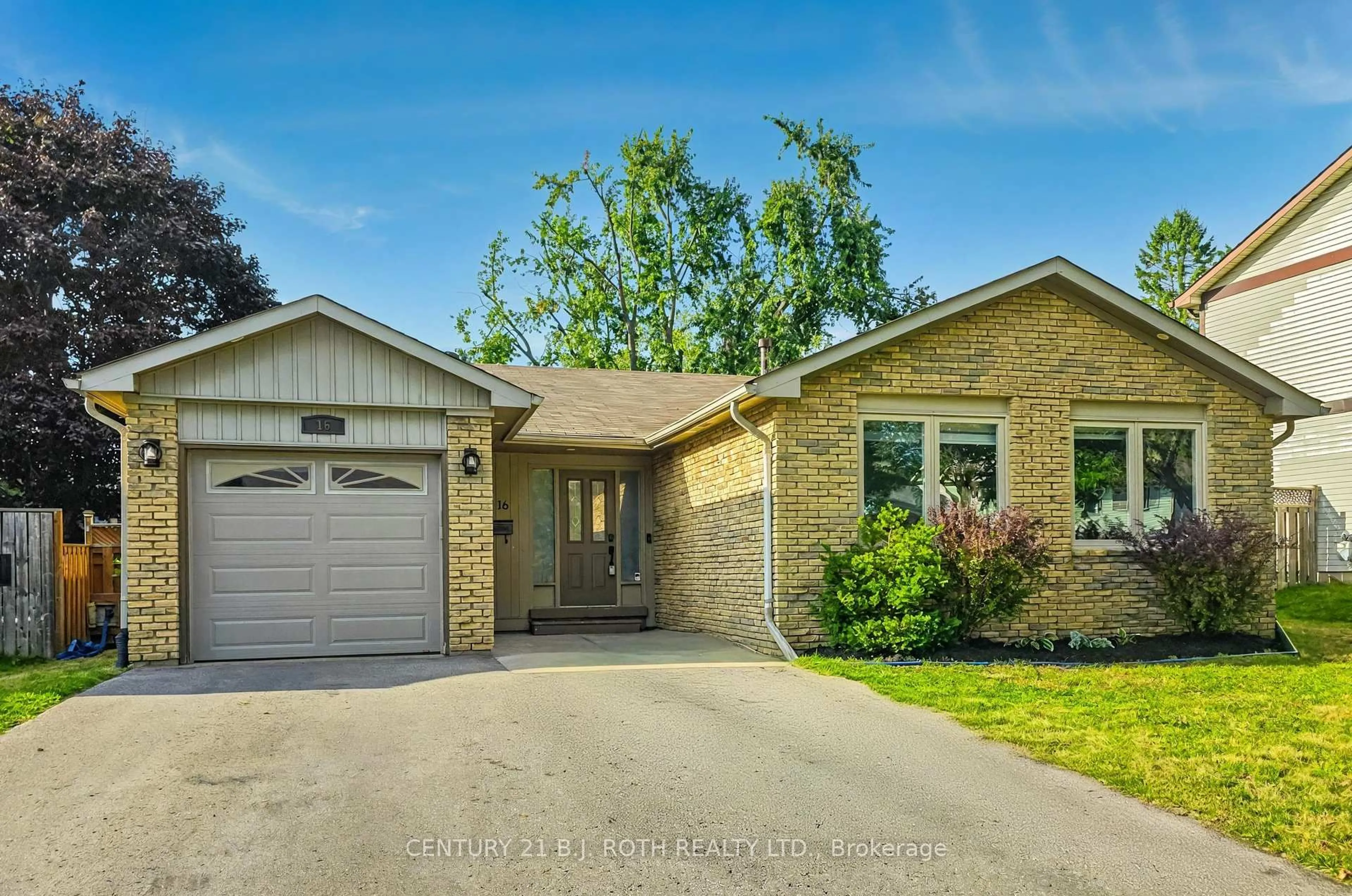 Home with brick exterior material, street for 16 Gloria St, Barrie Ontario L4N 4L9