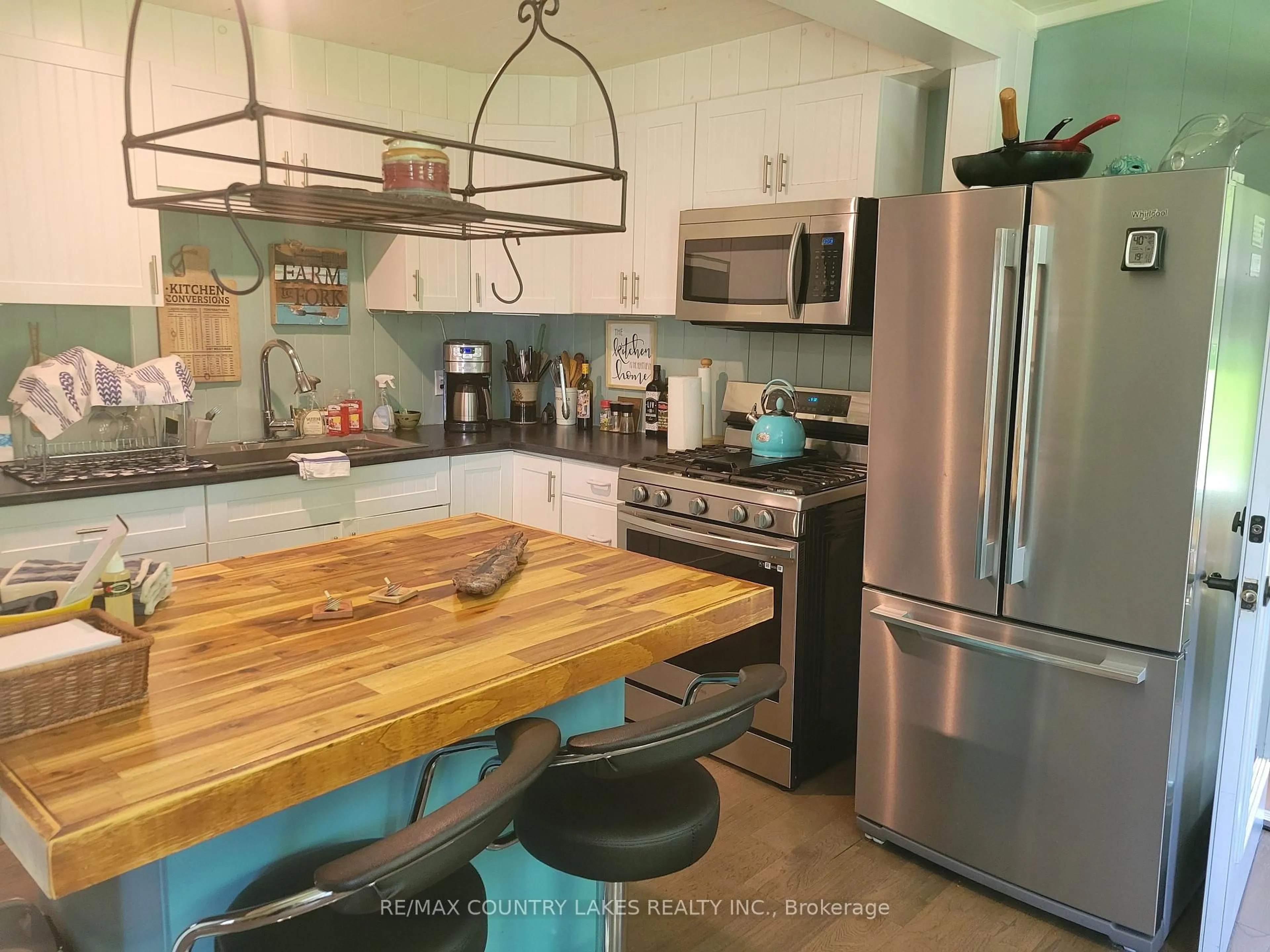Open concept kitchen, unknown for 2481 Lakeshore Dr, Ramara Ontario L0K 1B0