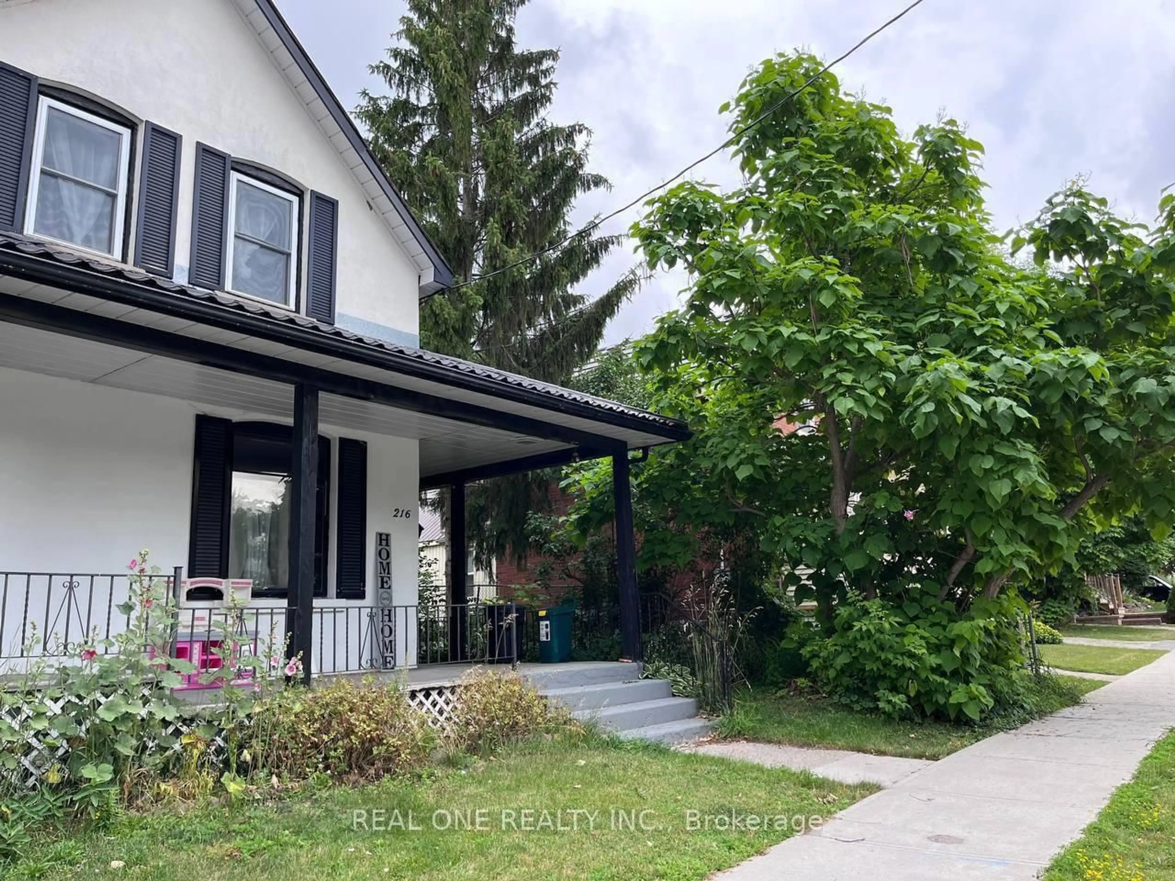 Unknown for 216 John St, Orillia Ontario L3V 3H7