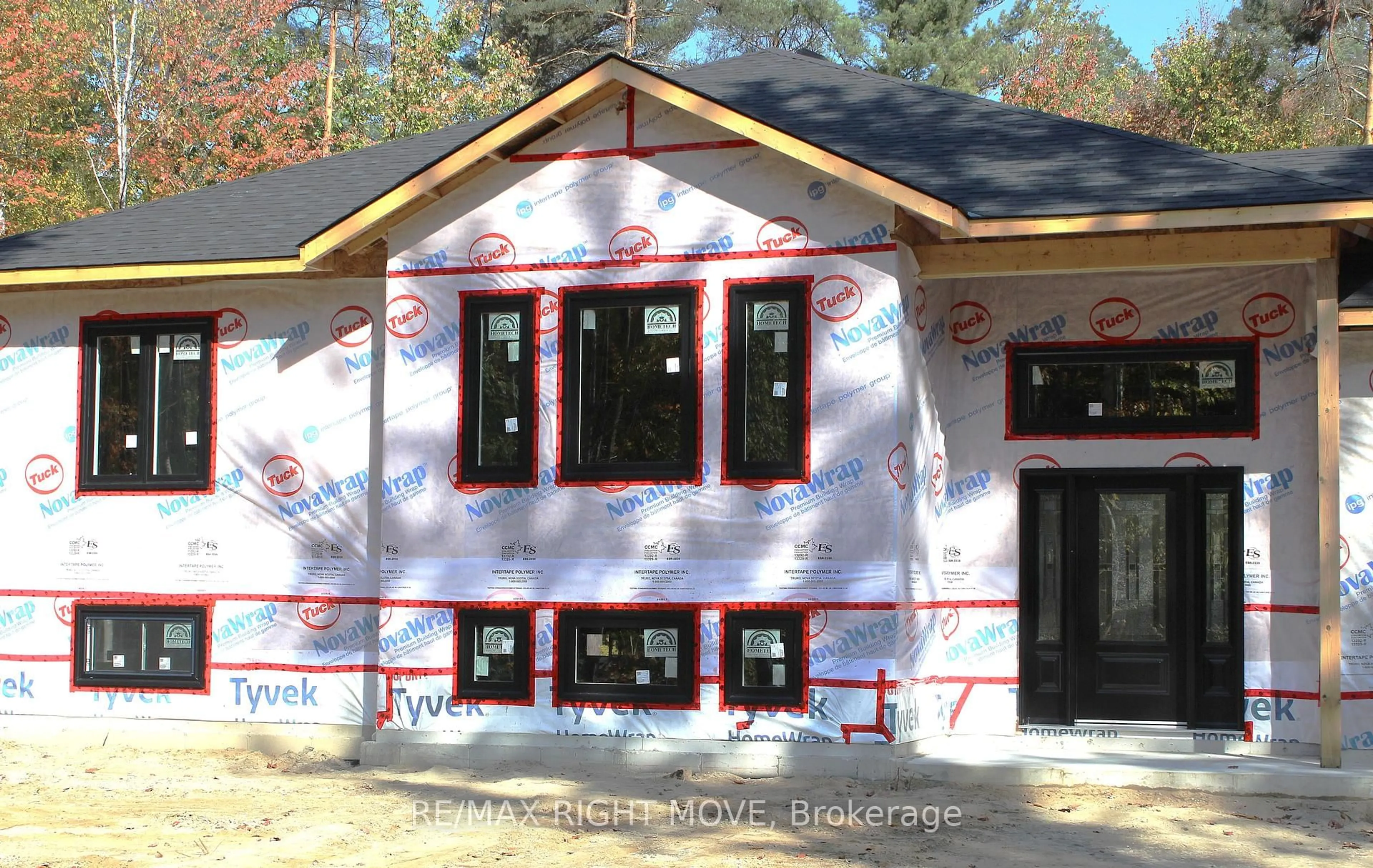 Home with vinyl exterior material, building for 5791 Richwood Pl, Ramara Ontario L0K 1W0