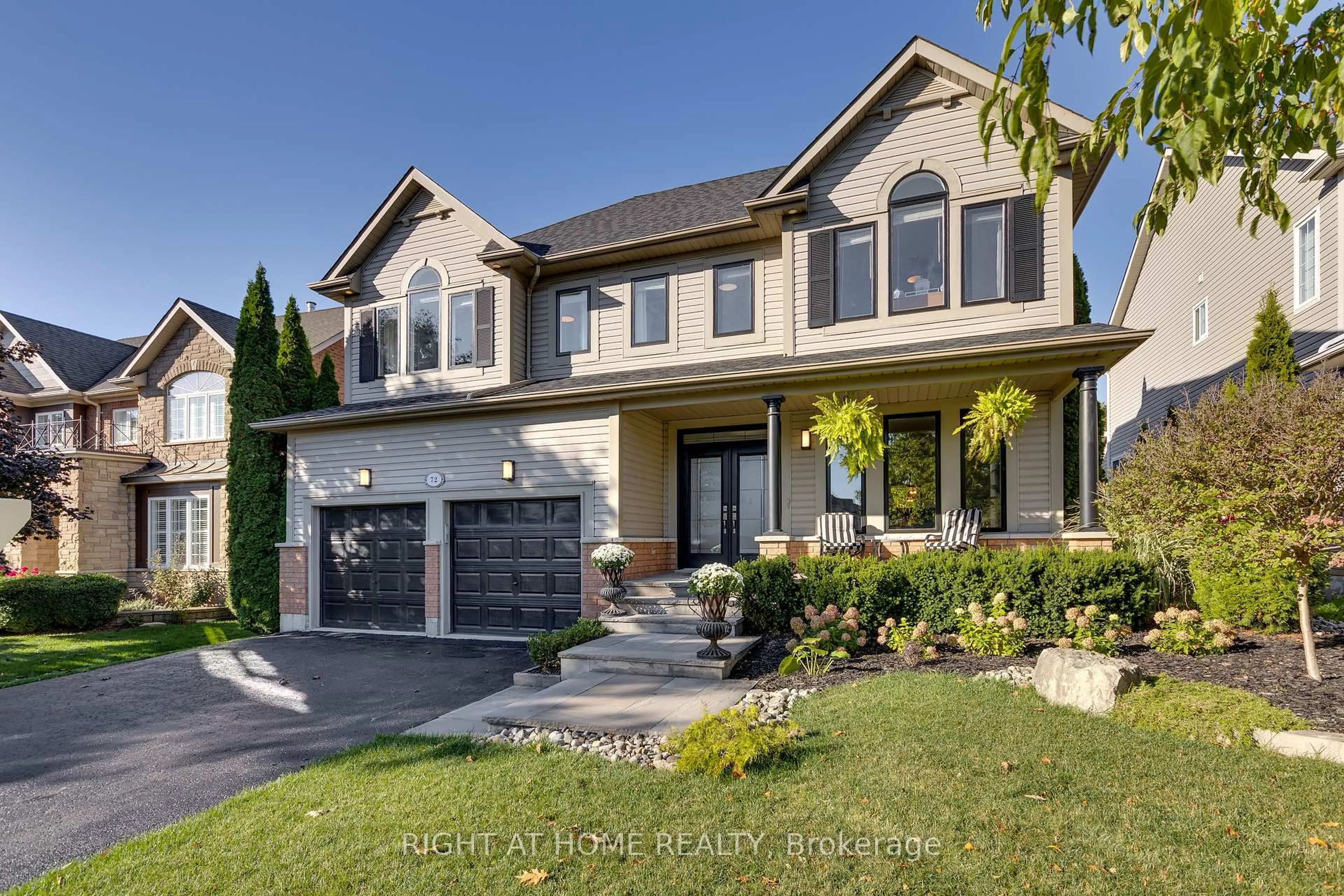Home with brick exterior material, street for 72 BIRKHALL Pl, Barrie Ontario L4N 0K1